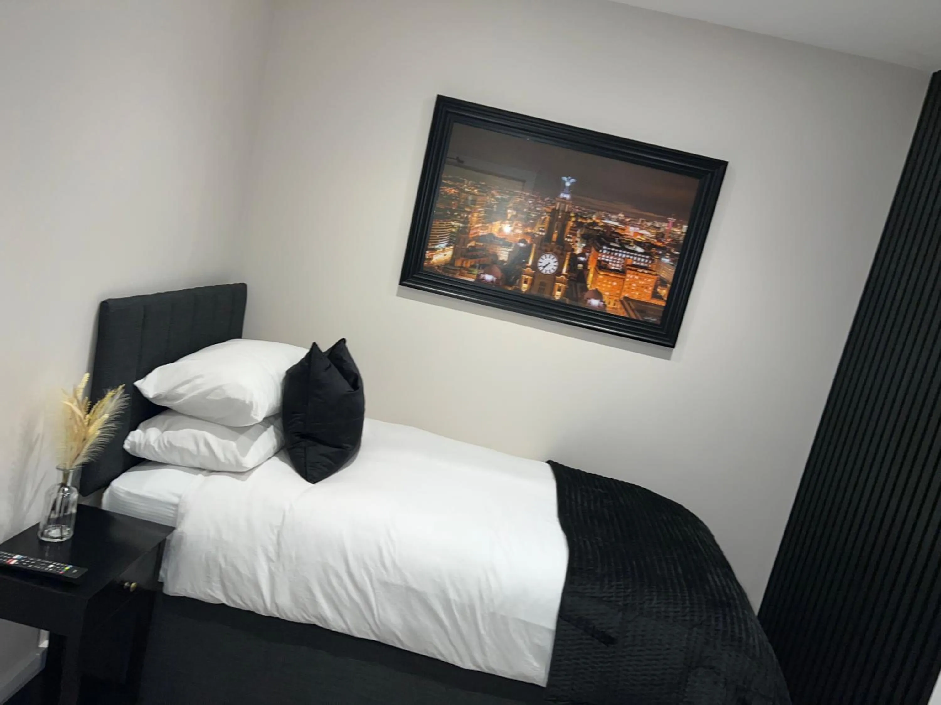 Bed in 128 Anfield Road