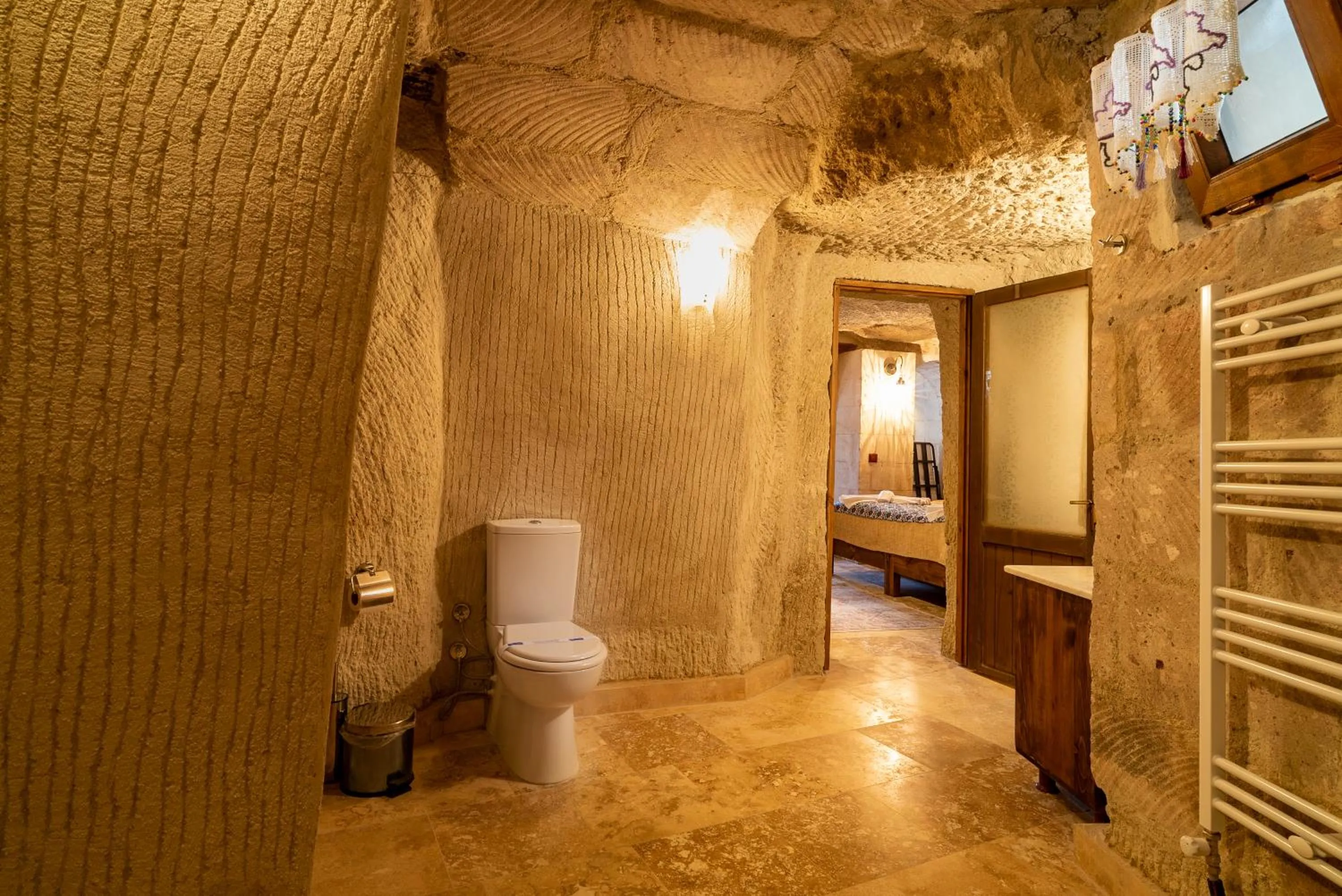 Toilet in Cappadocia inans Cave & Swimming Pool Hot