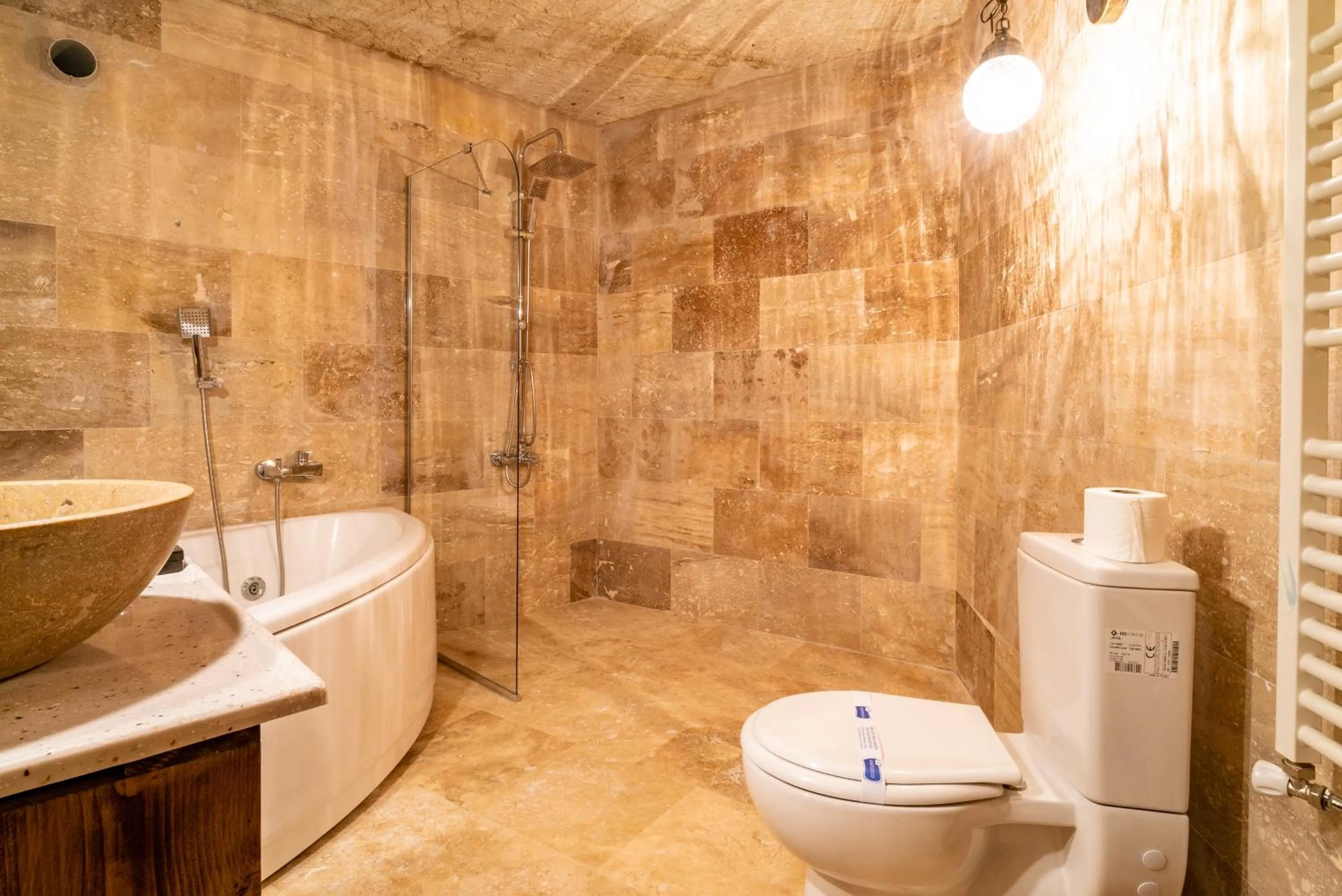 Bathroom in Cappadocia inans Cave & Swimming Pool Hot