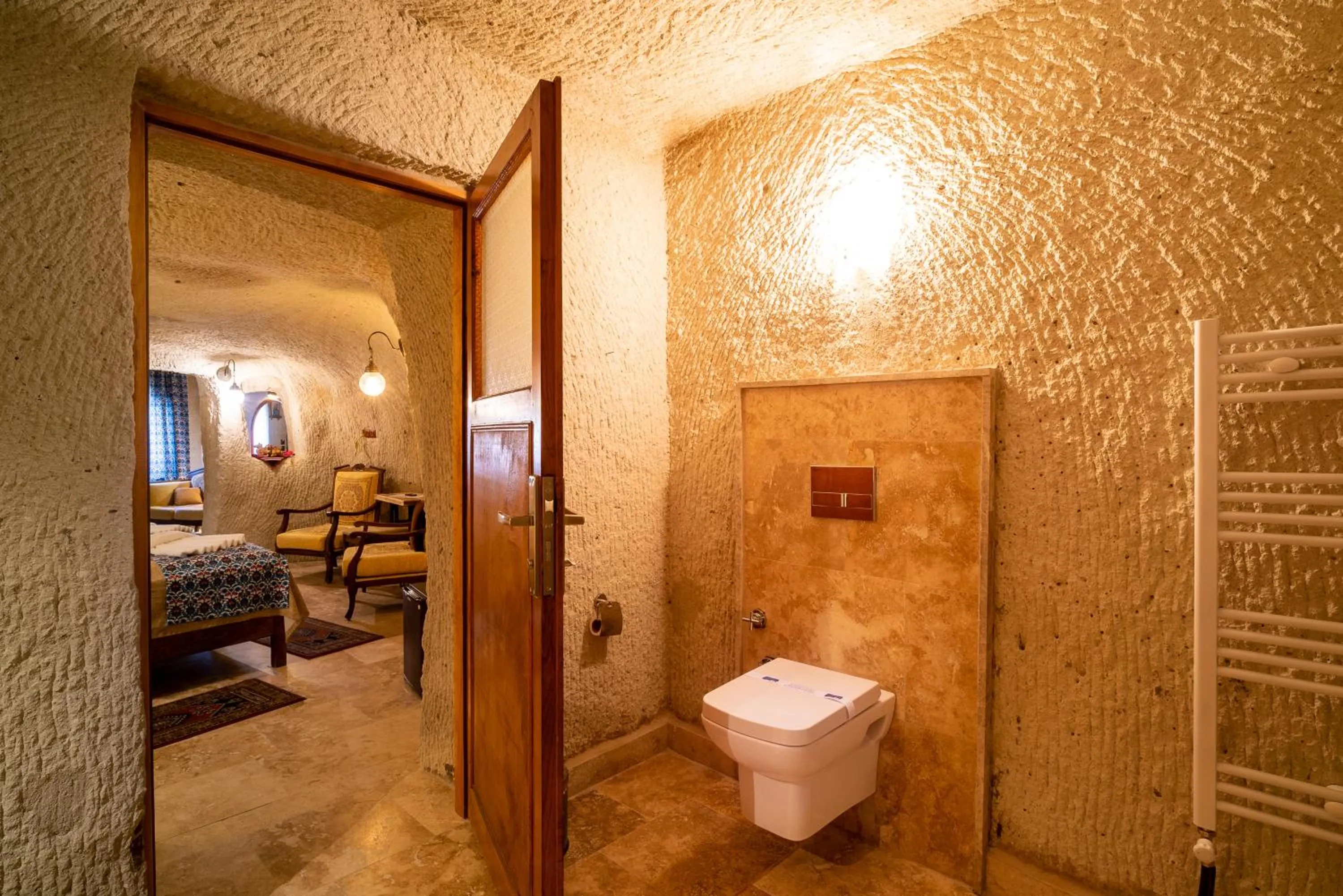Bathroom, Bed in Cappadocia inans Cave & Swimming Pool Hot