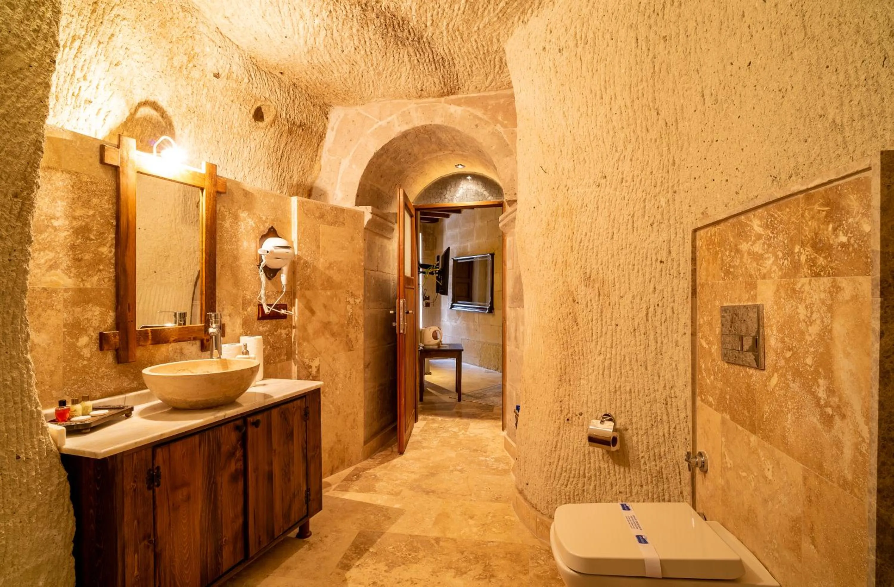 Toilet in Cappadocia inans Cave & Swimming Pool Hot