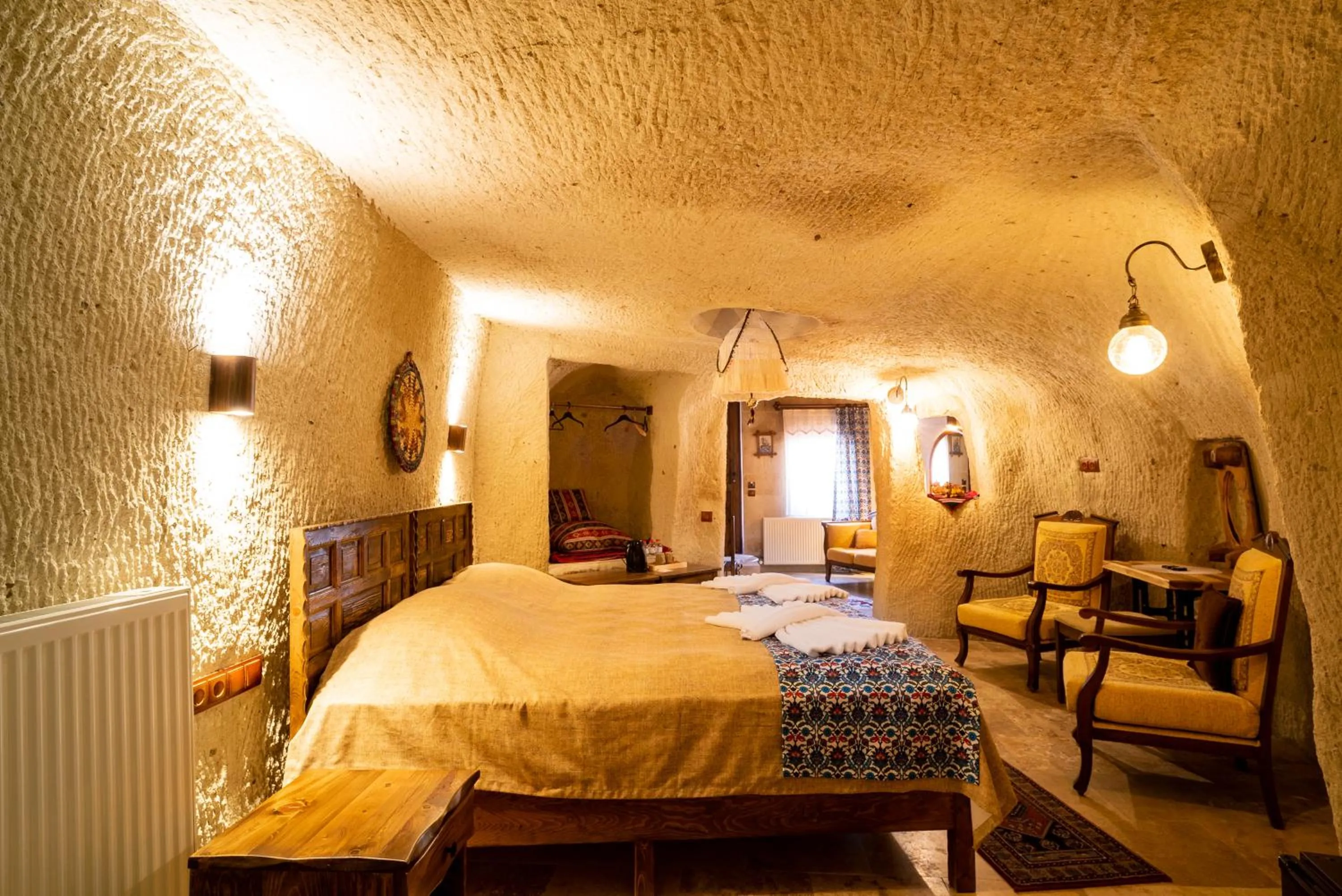 Bed in Cappadocia inans Cave & Swimming Pool Hot