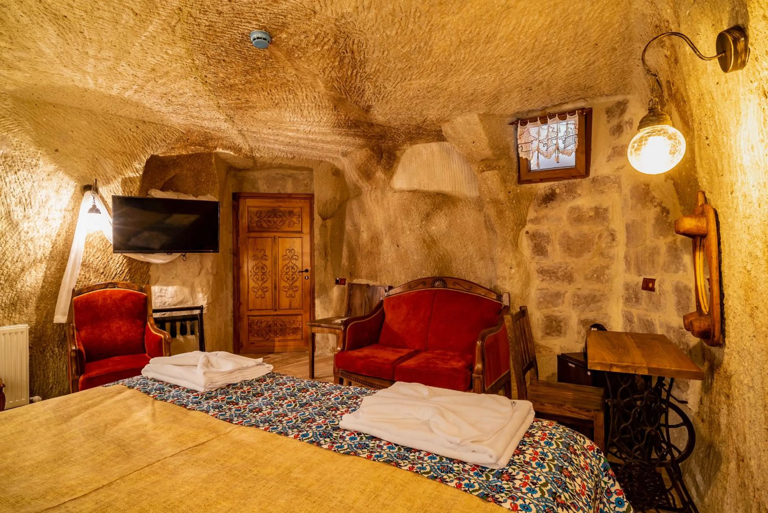 Seating area, Bed in Cappadocia inans Cave & Swimming Pool Hot