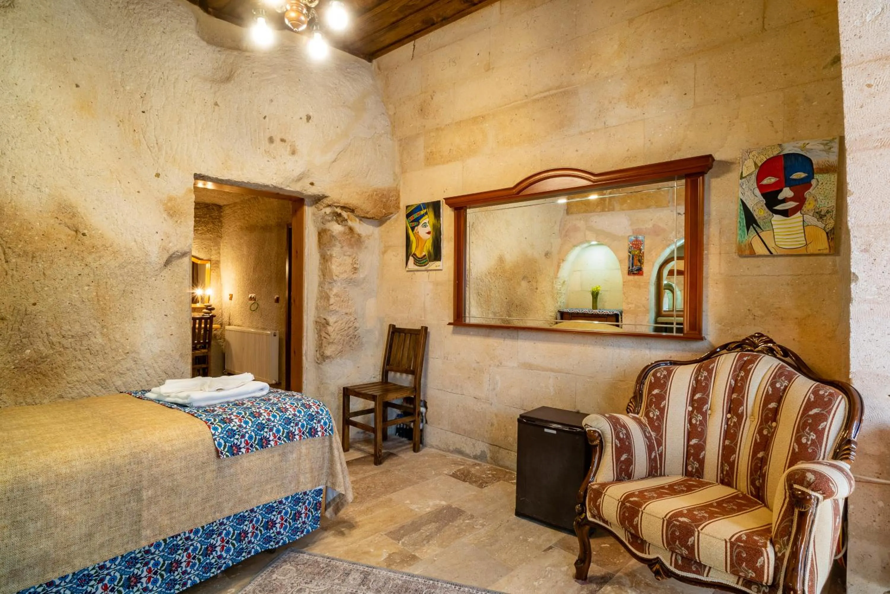 Photo of the whole room, Bed in Cappadocia inans Cave & Swimming Pool Hot