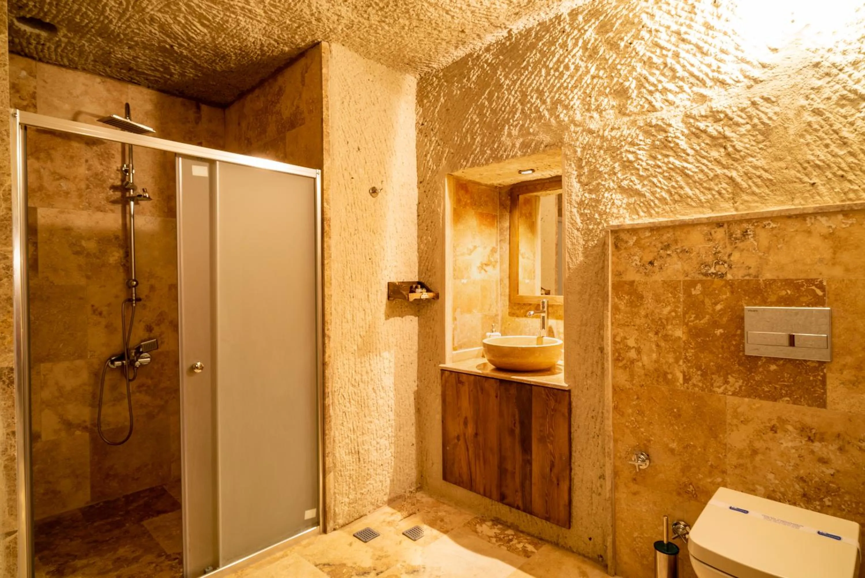 Bathroom in Cappadocia inans Cave & Swimming Pool Hot