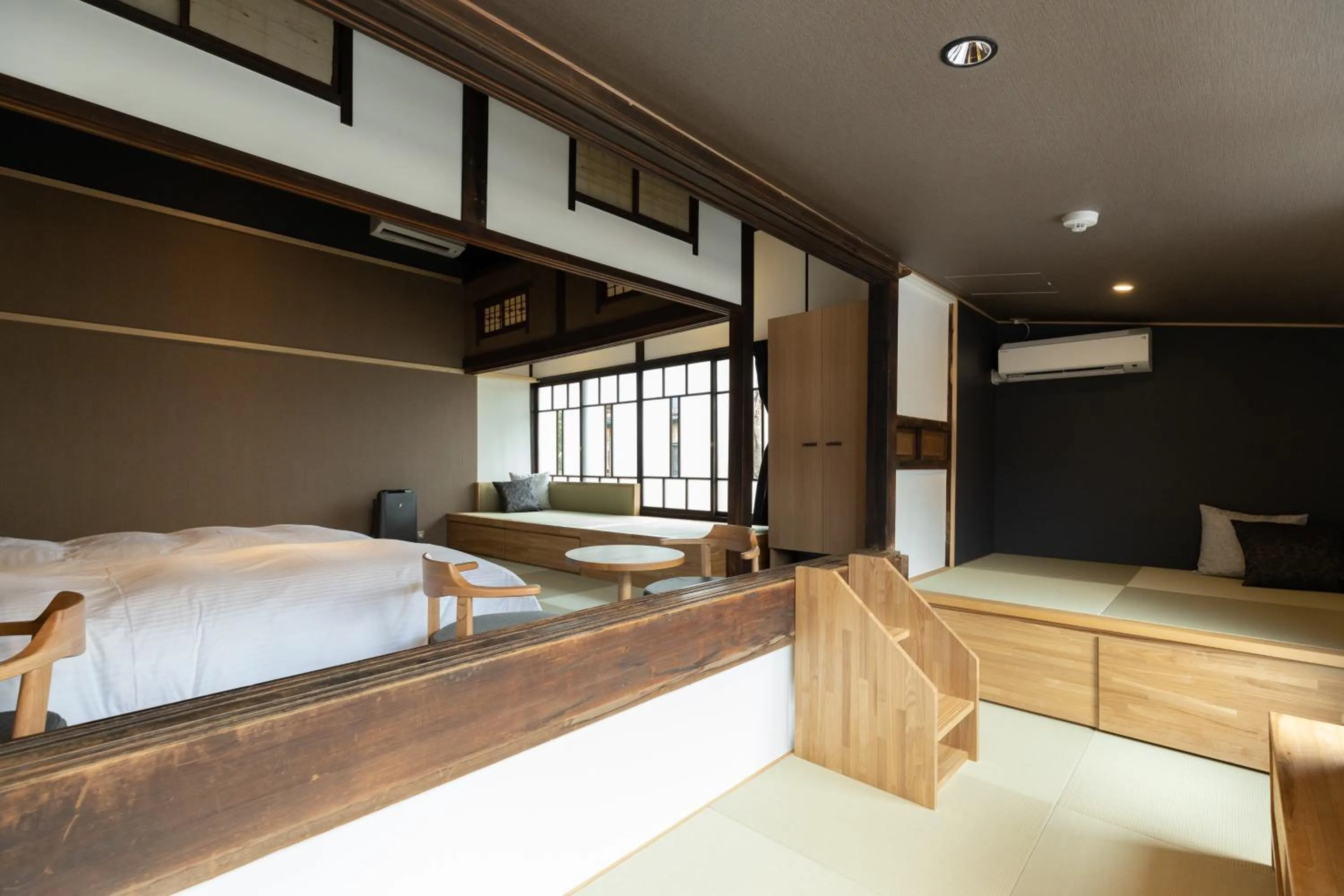 Bed in Classic ＆ modern SELF-STYLED HOTEL 番場おおそね