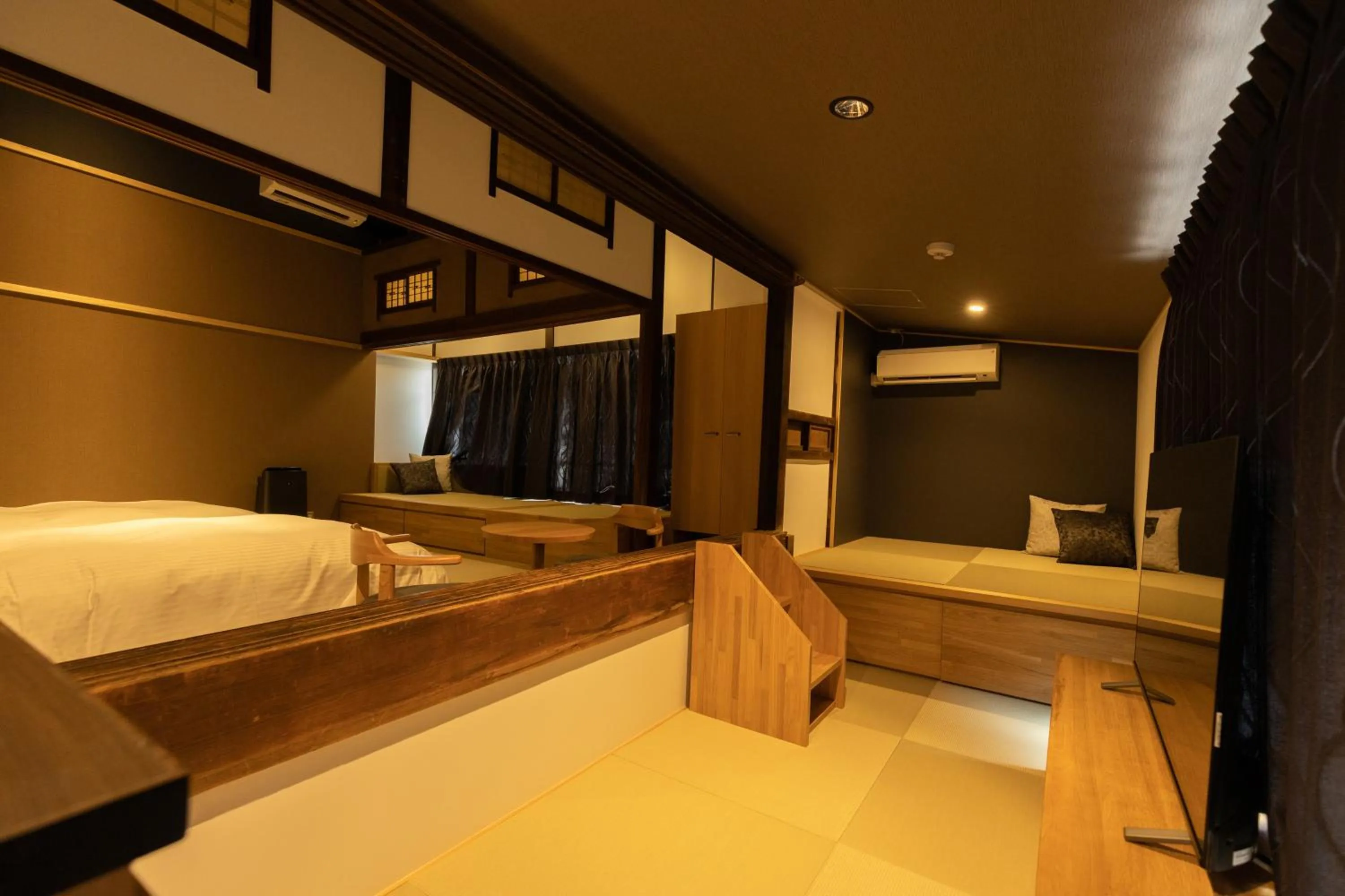 Bed in Classic ＆ modern SELF-STYLED HOTEL 番場おおそね