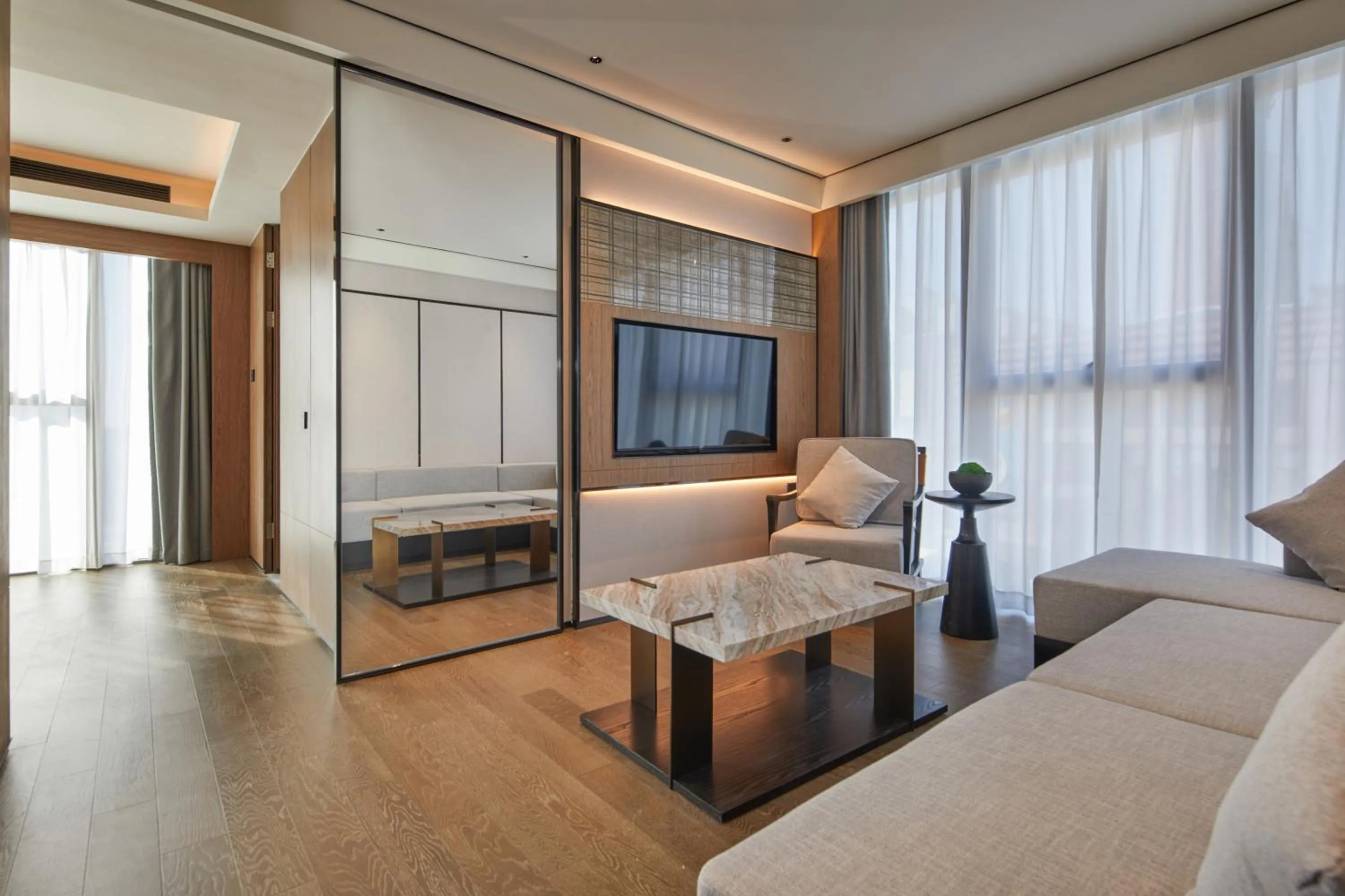 Bed in Dongguan Tangxia Huaman Hotel