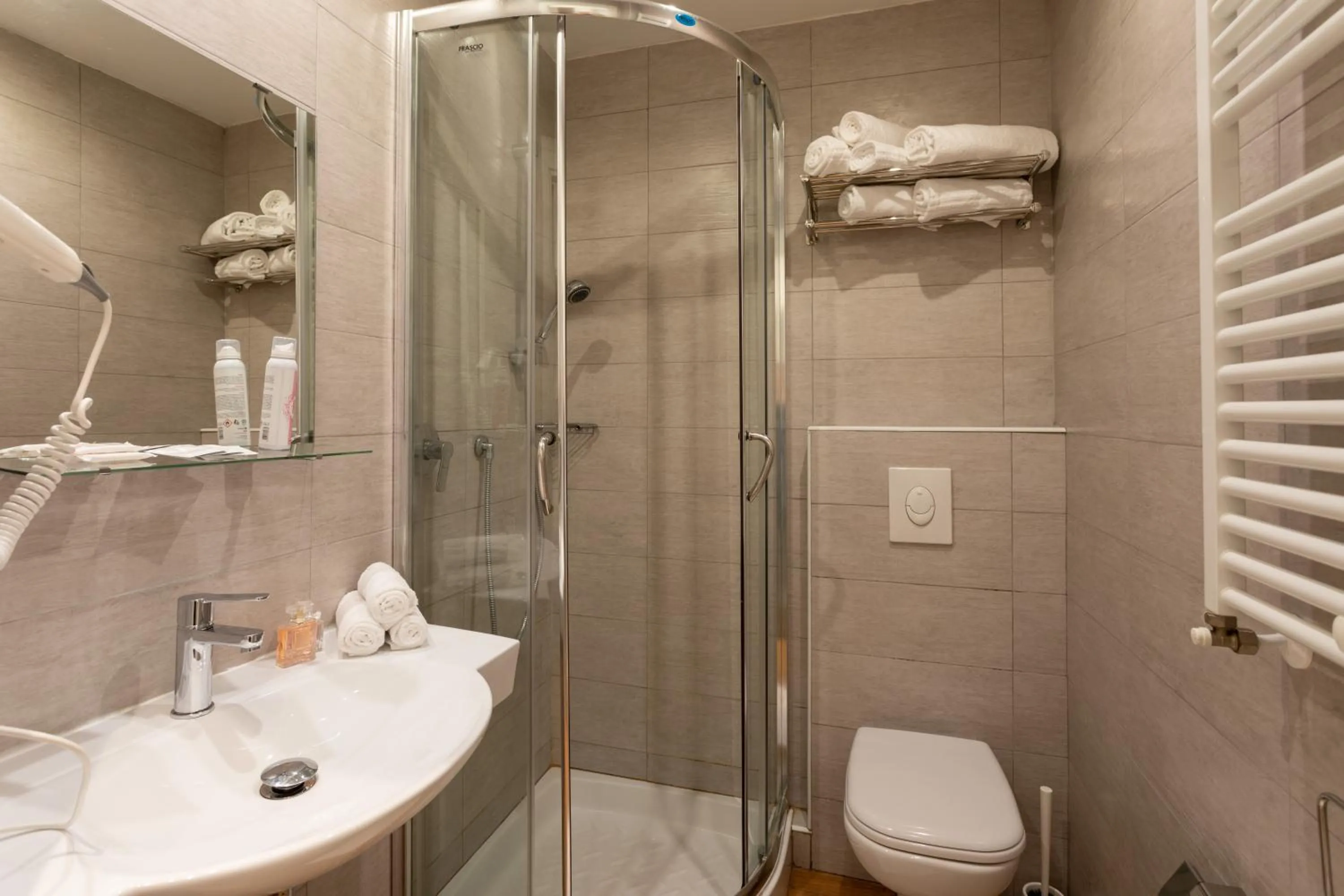 Shower in Hb Hotels Orchidea Blu