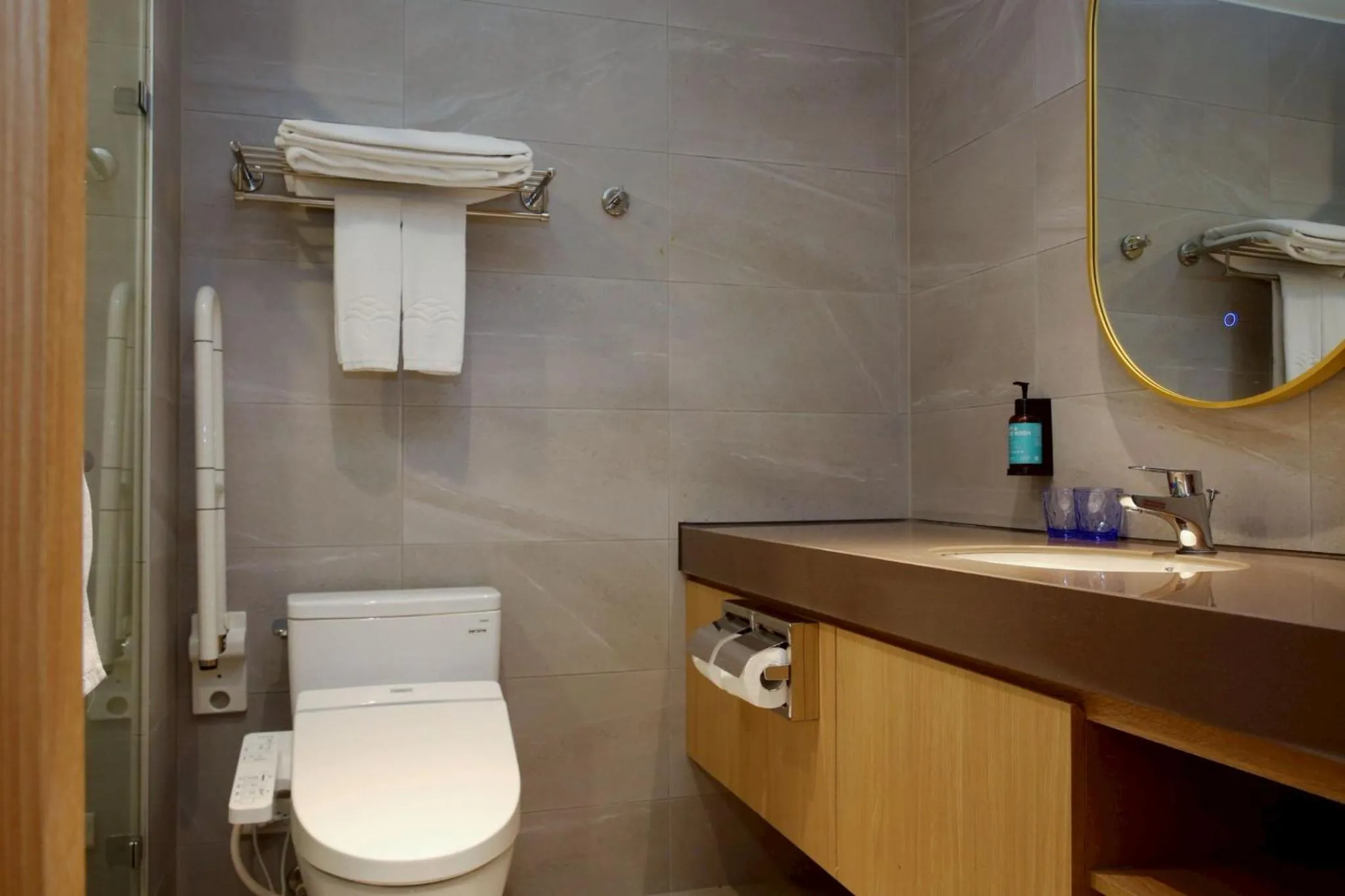 Fullon Poshtel - Kaohsiung