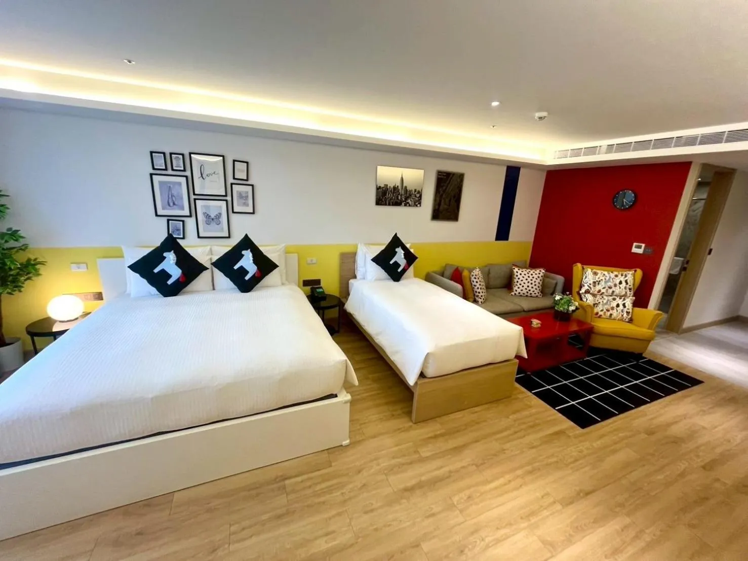 Bedroom, Bed in Fullon Poshtel - Kaohsiung