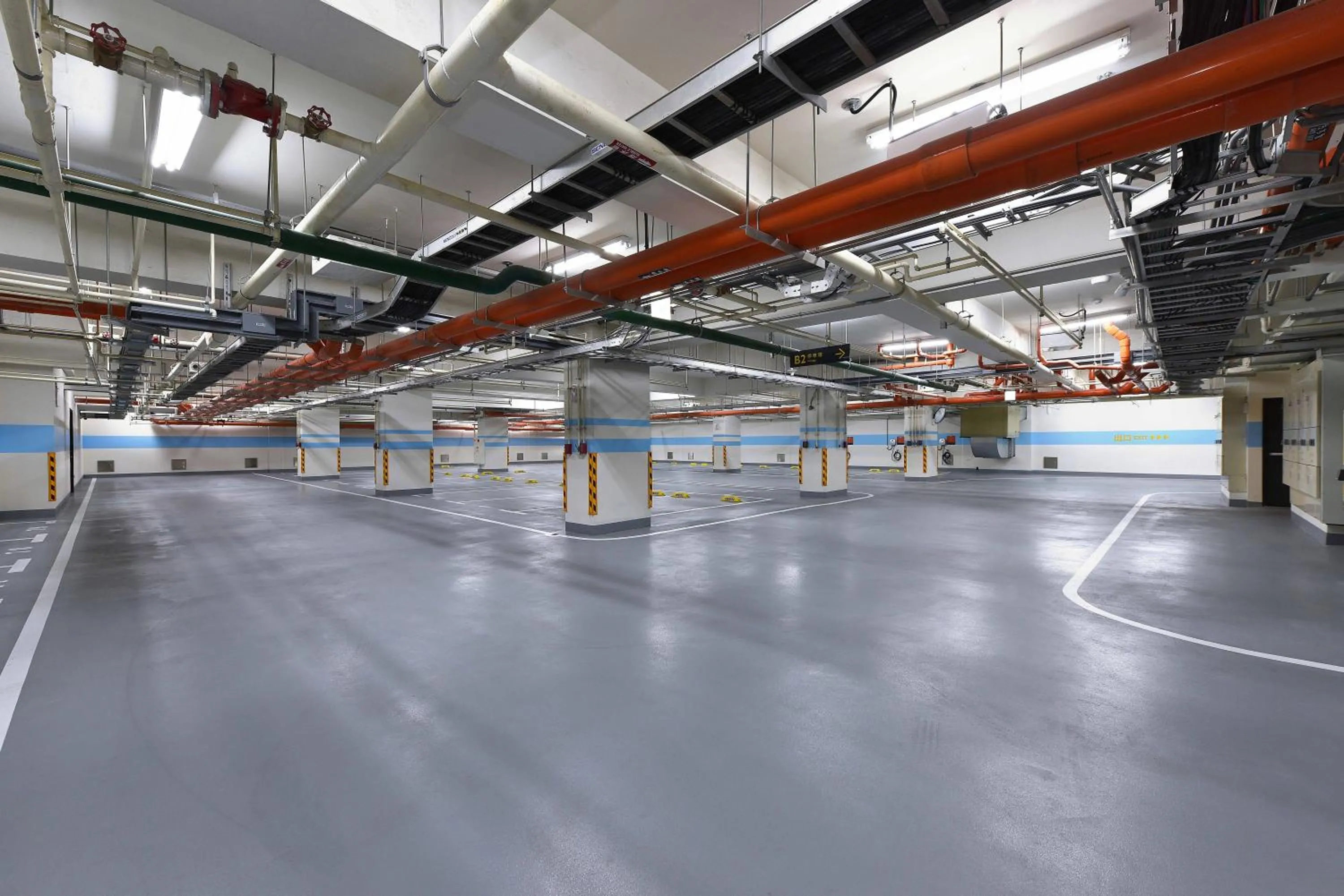 Parking in Fullon Poshtel - Kaohsiung