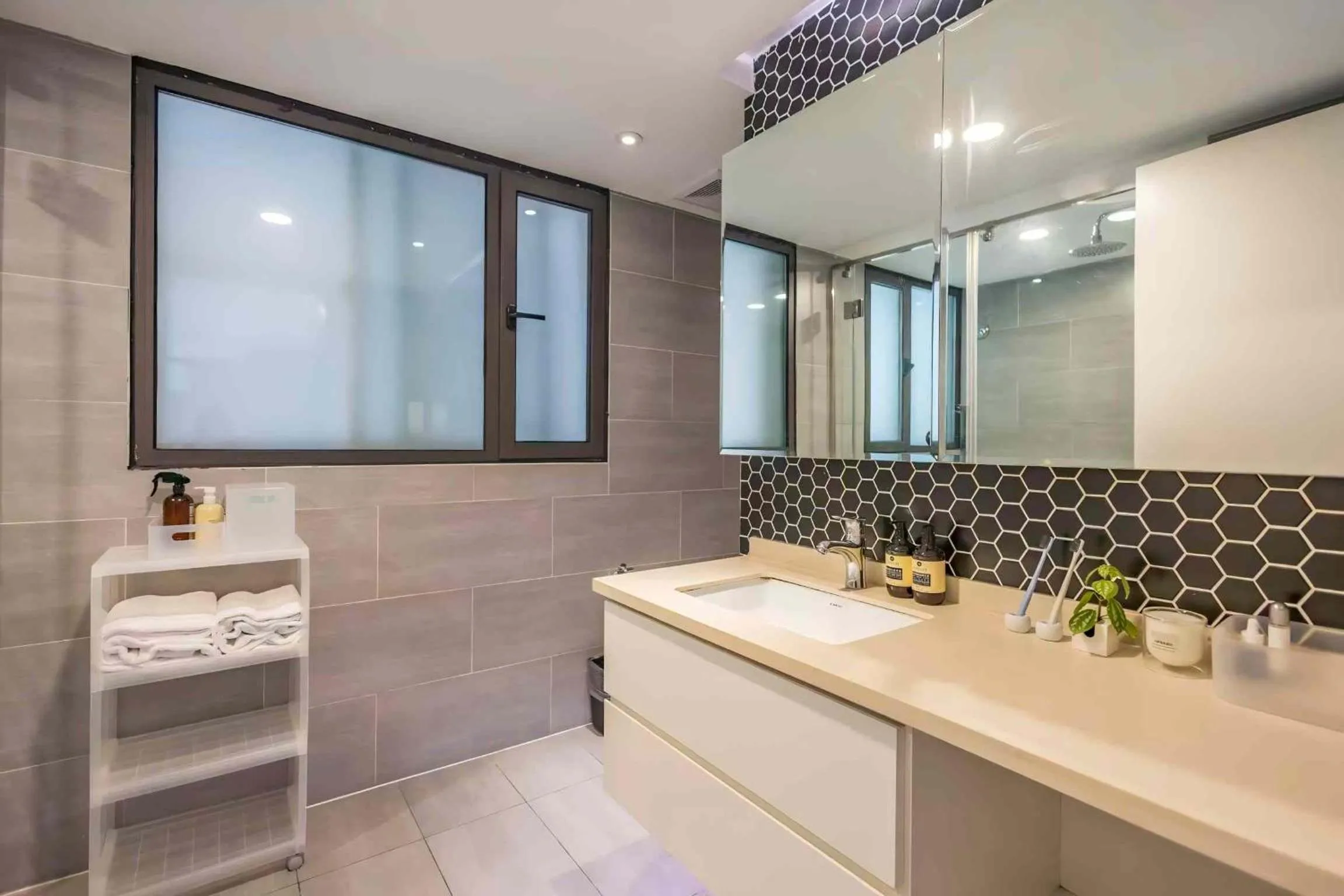 Toilet in Citadines Apart'hotel Shanghai Jing'an Temple