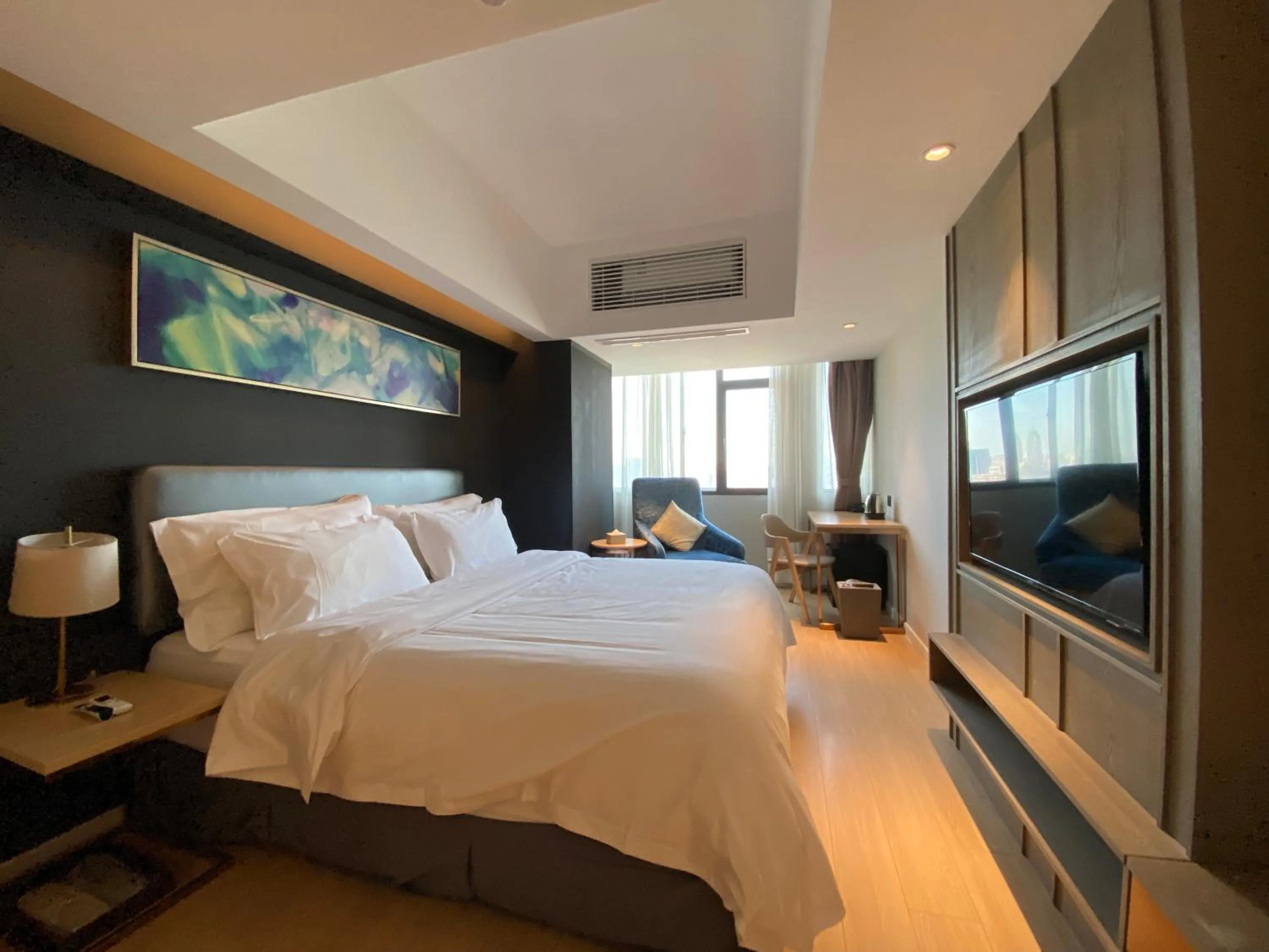 Bed in Citadines Apart'hotel Shanghai Jing'an Temple