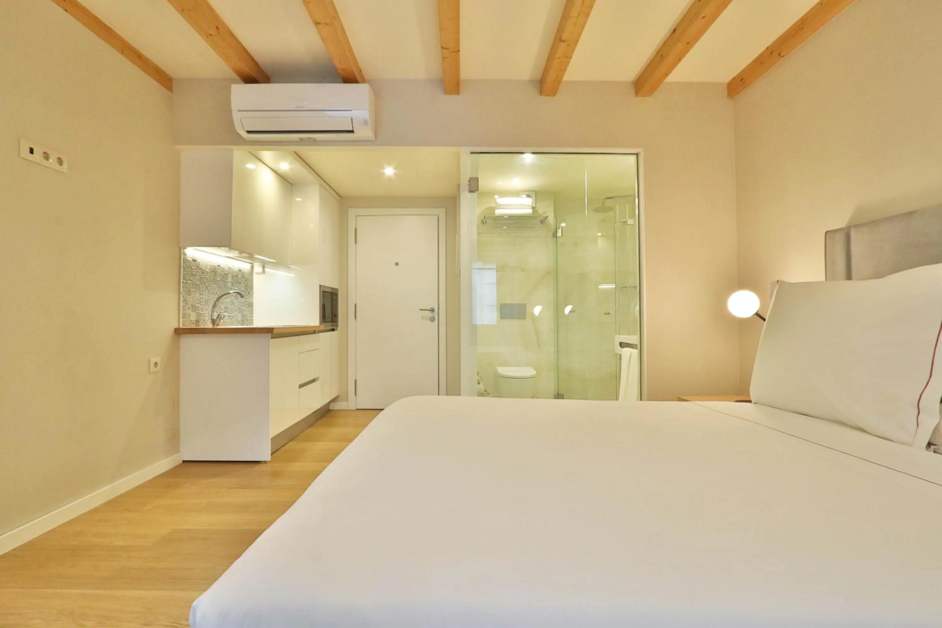 Toilet, Bed in BOULEVARD Boutique Studios