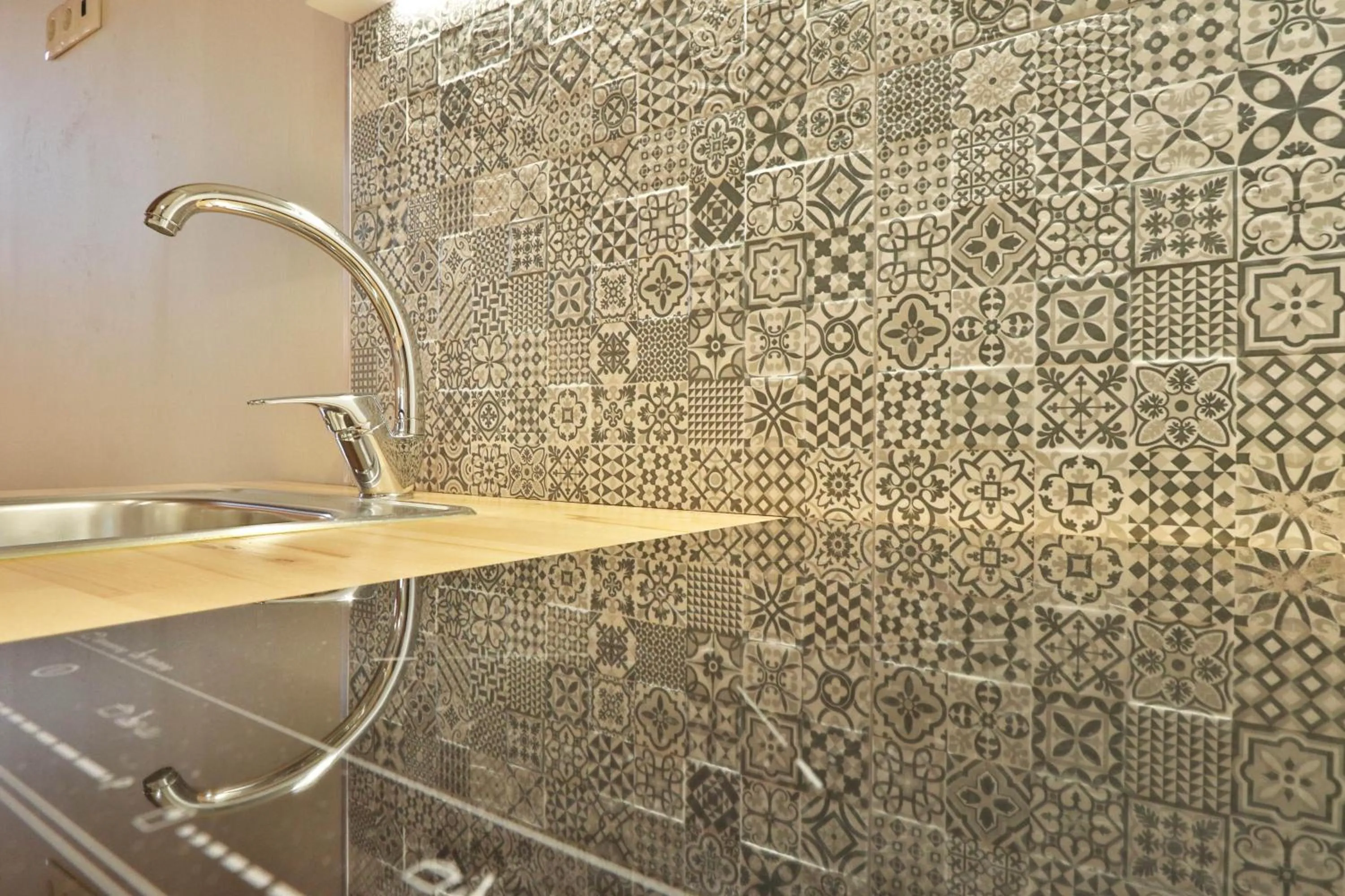 Kitchen or kitchenette in BOULEVARD Boutique Studios