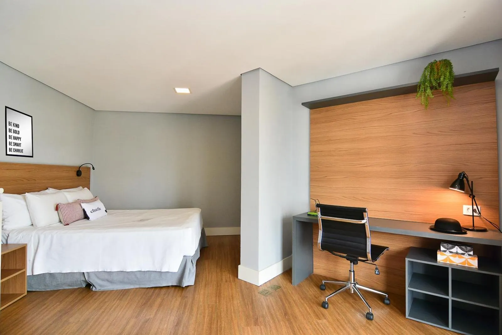 Bed in Charlie Faria Lima