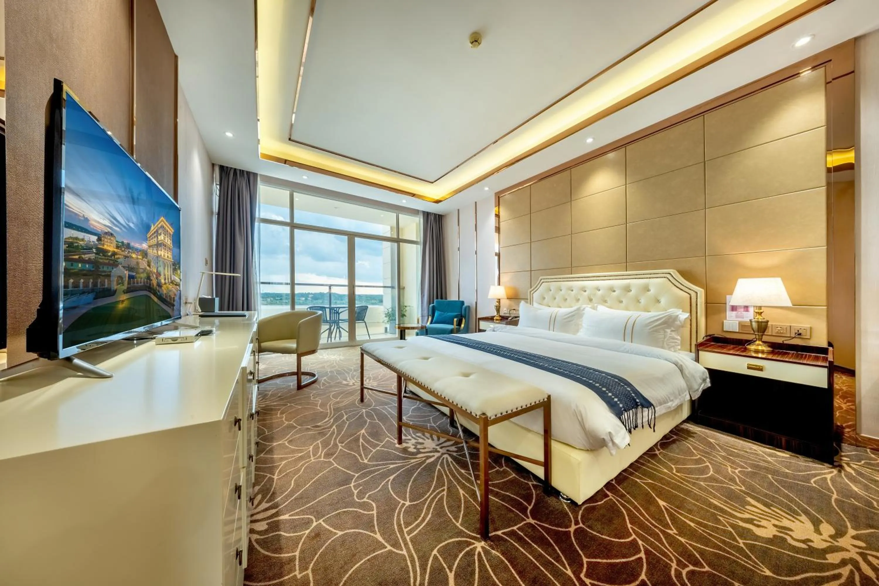 Photo of the whole room, Bed in ST Hotel Wattay Airport