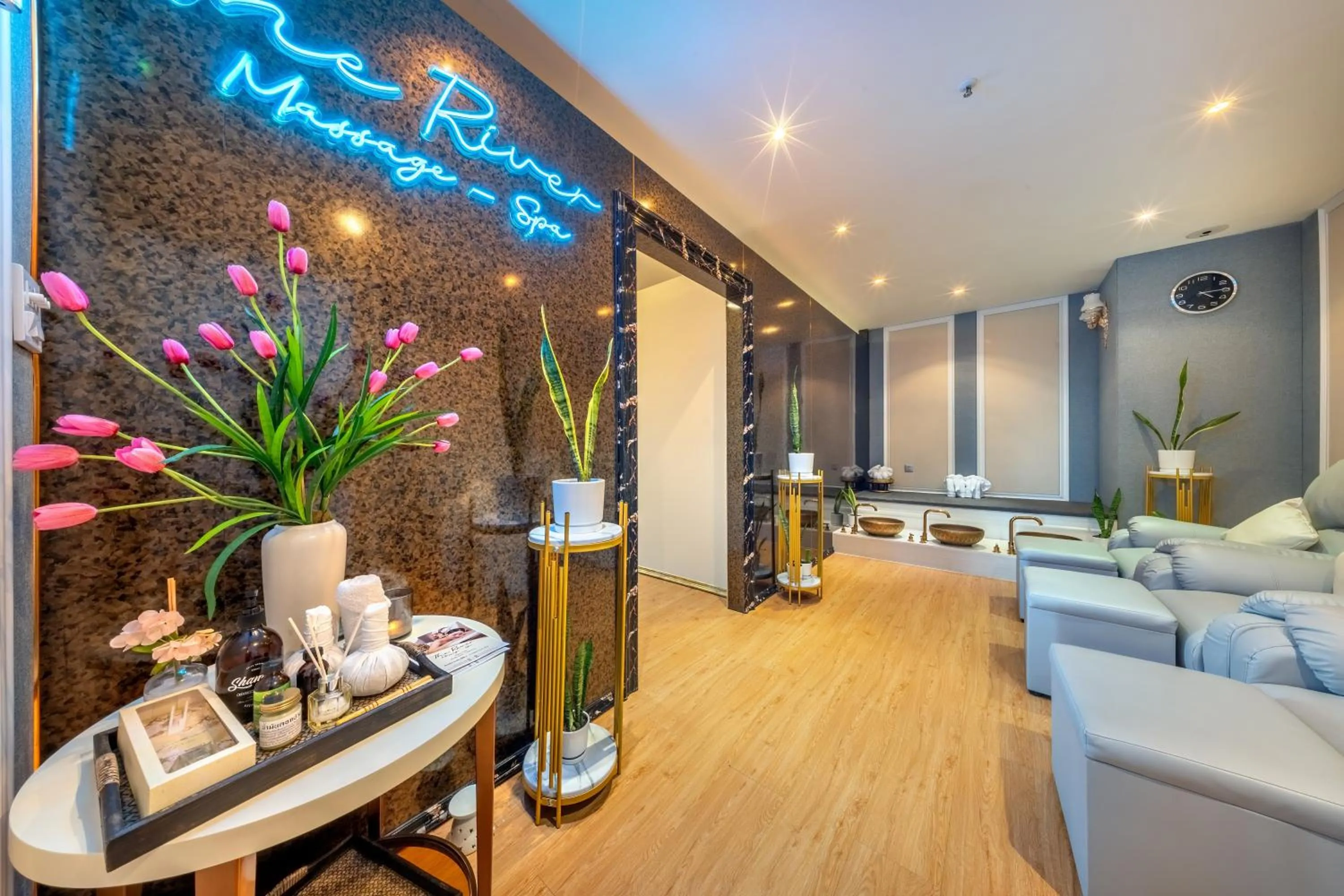 Spa and wellness centre/facilities in ST Hotel Wattay Airport