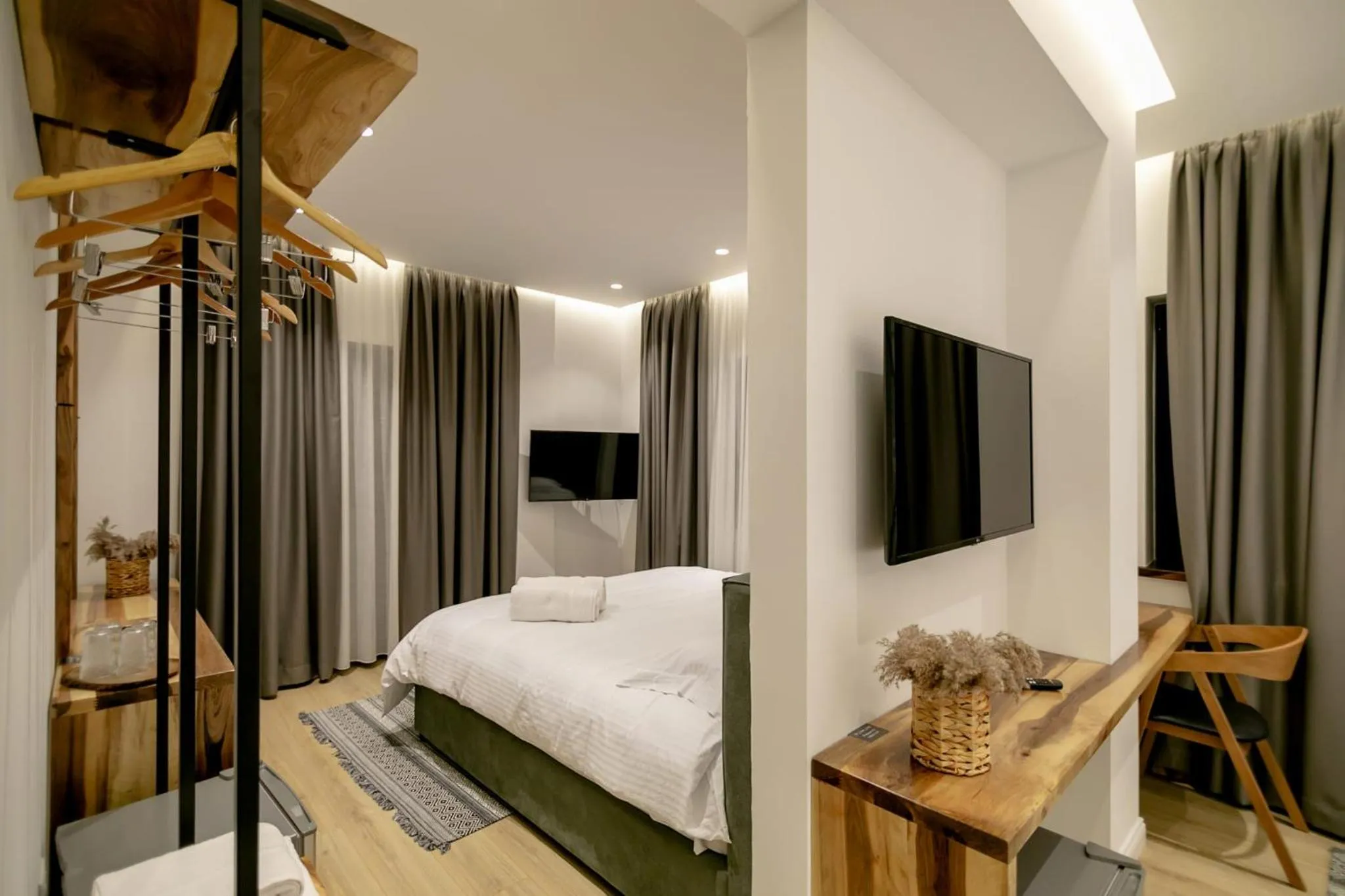 Bed in Elegance Boutique Hotel