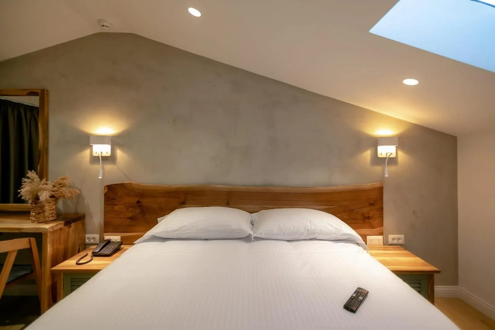 Bed in Elegance Boutique Hotel