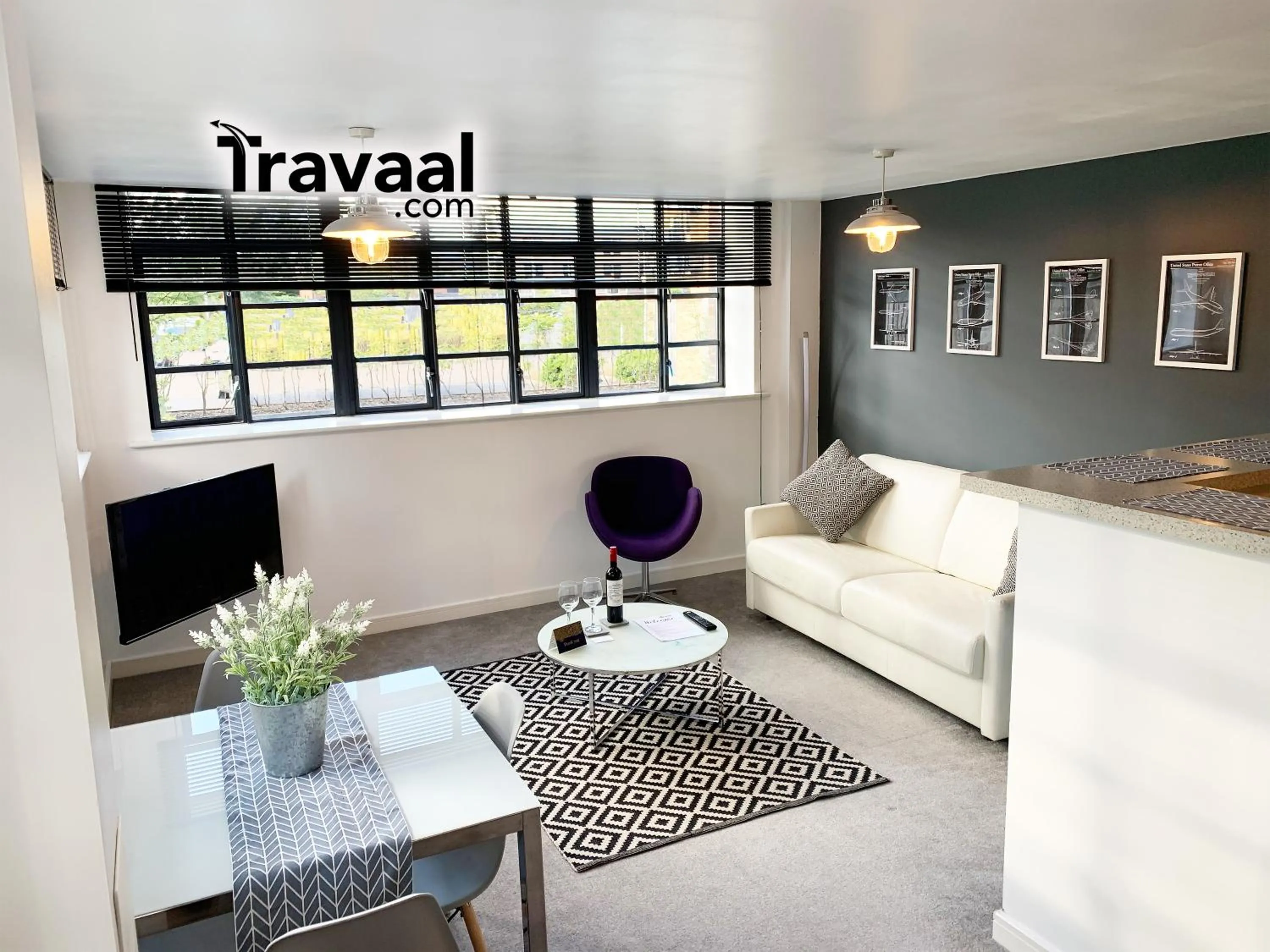 Living room in The Aviator Apartment - Farnborough - Allocated Parking, WI-FI & Self Check-in