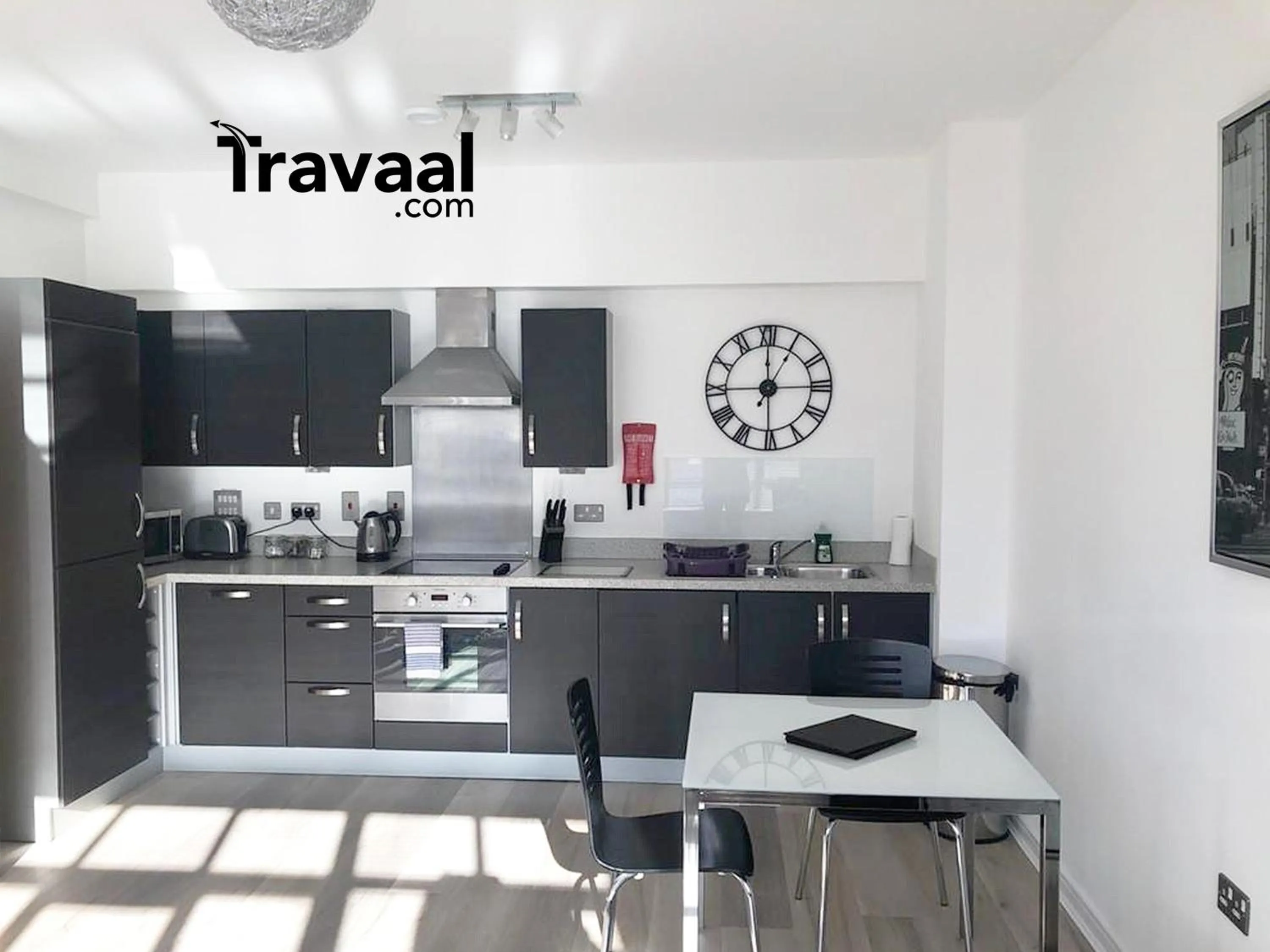 Kitchen or kitchenette in The Aviator Apartment - Farnborough - Allocated Parking, WI-FI & Self Check-in