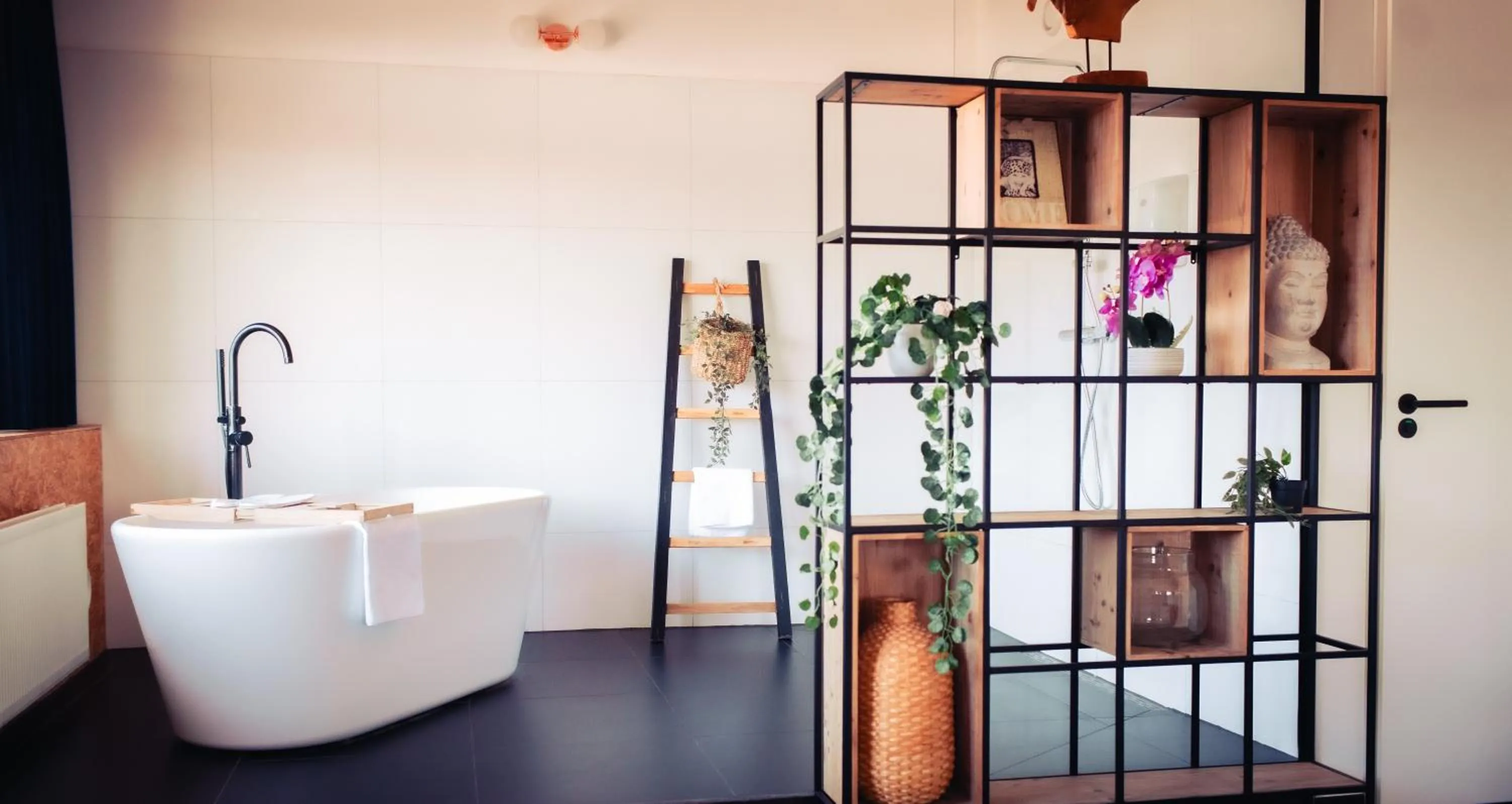 Bathroom in Urban Hotel The Golden Stork