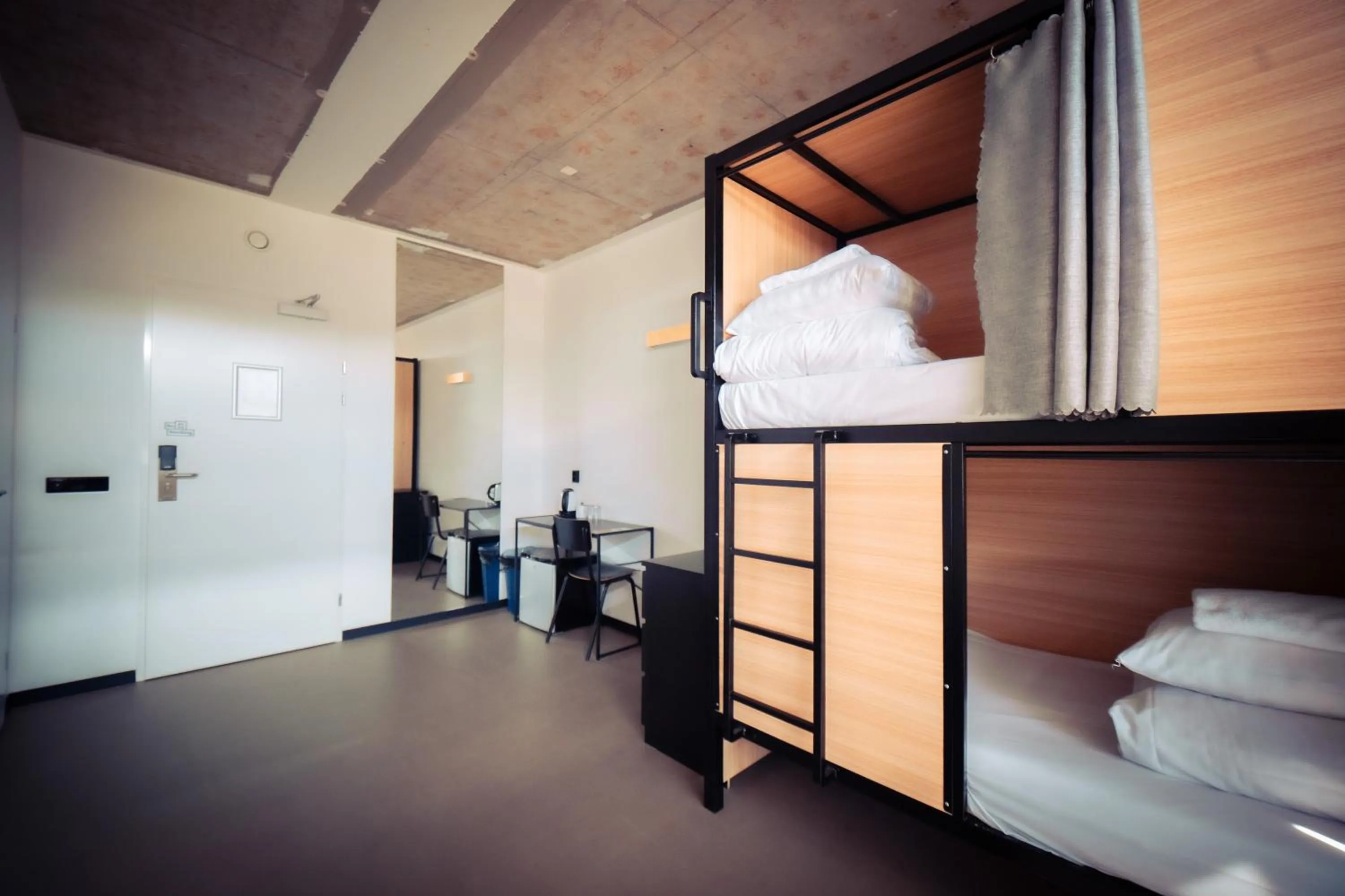 bunk bed, Bed in Urban Hotel The Golden Stork