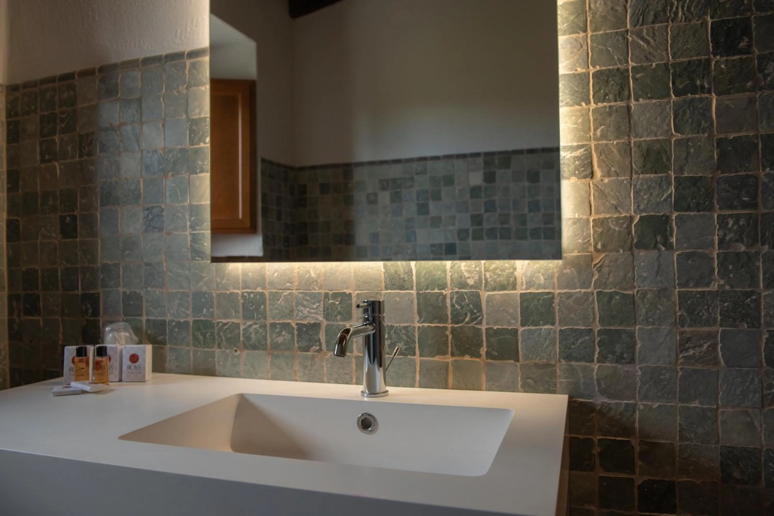 Bathroom in Borgo Le Noci Chianti Retreat & Pool