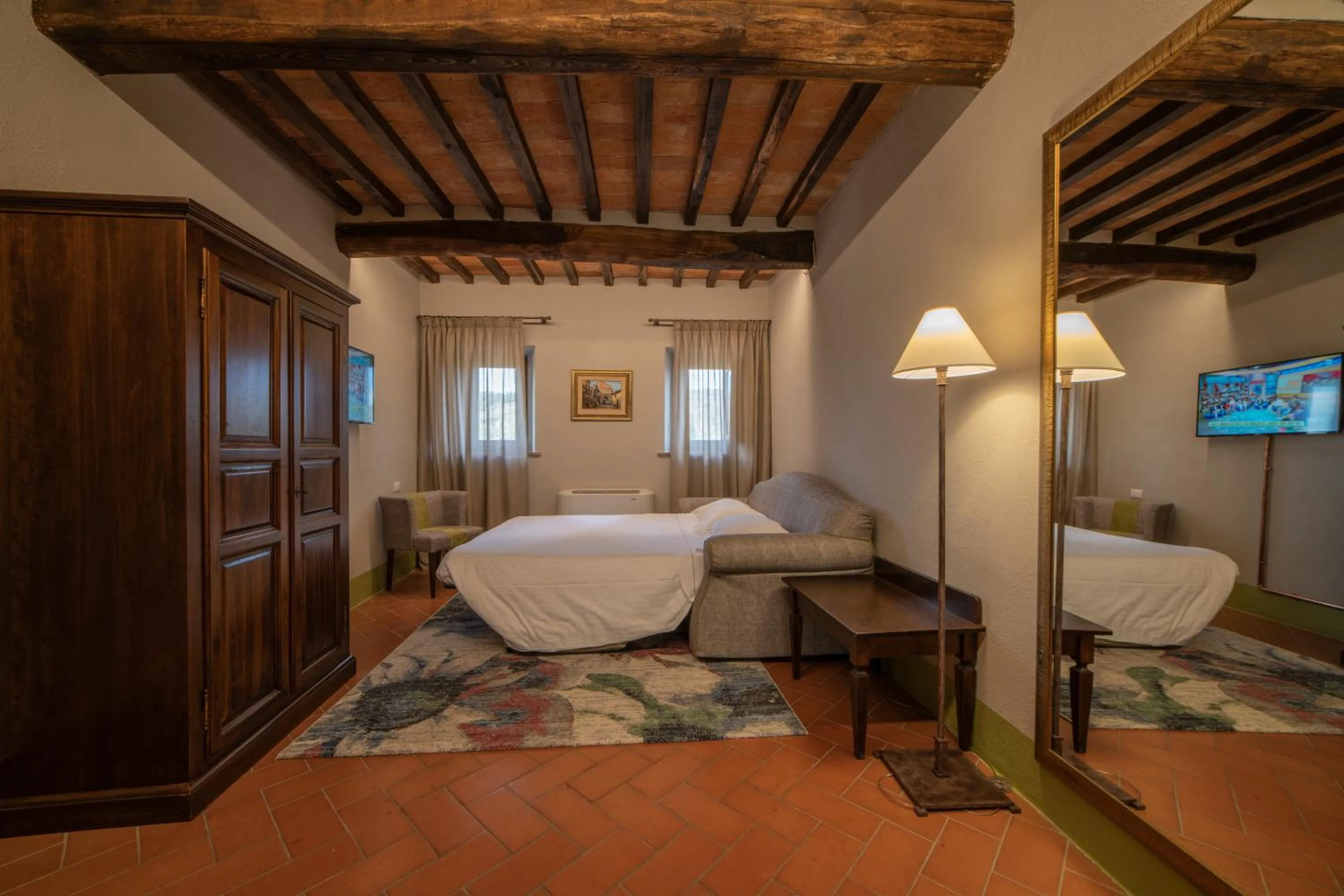 Bed in Borgo Le Noci Chianti Retreat & Pool