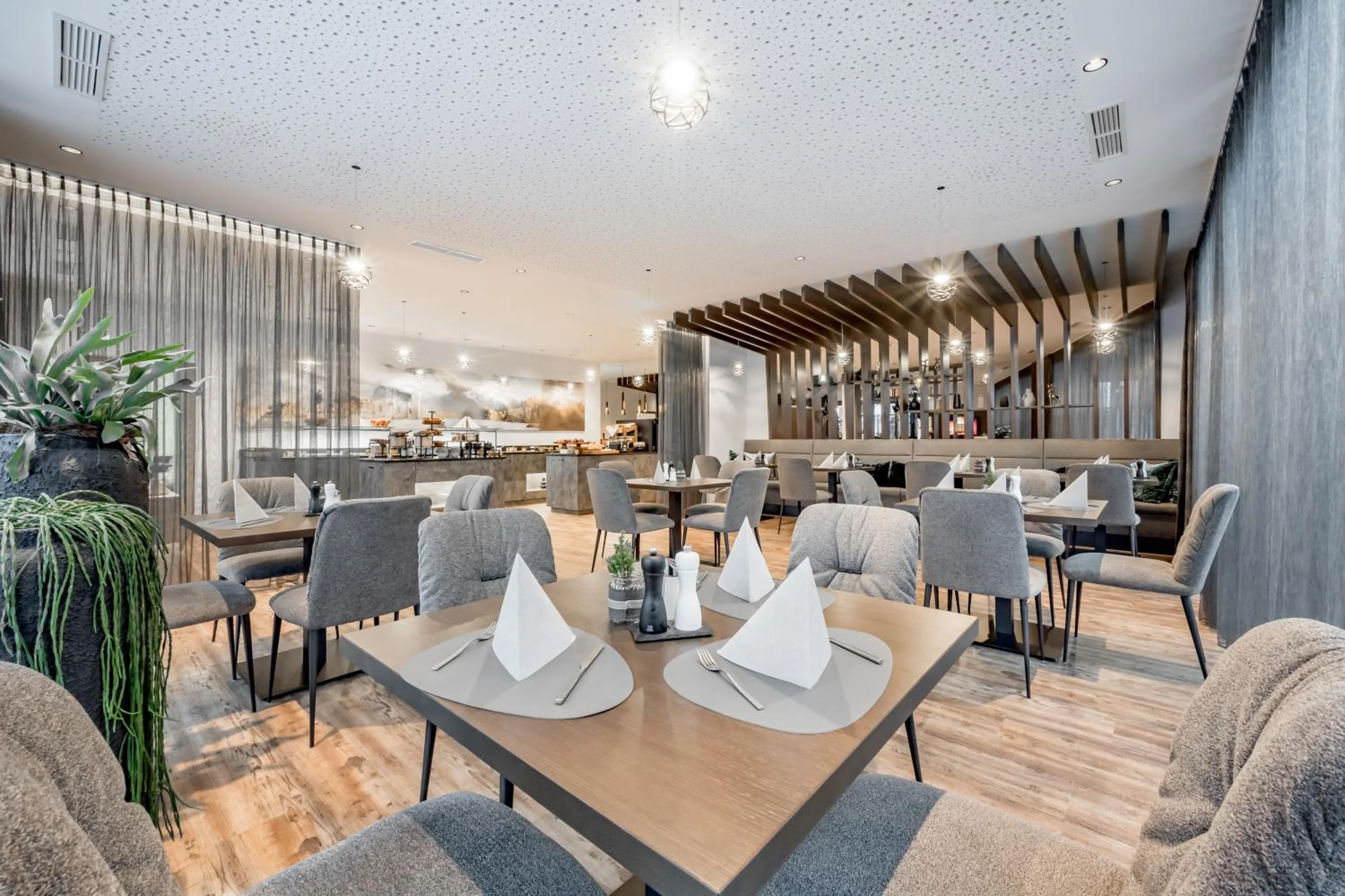 Restaurant/places to eat in Summit Seefeld