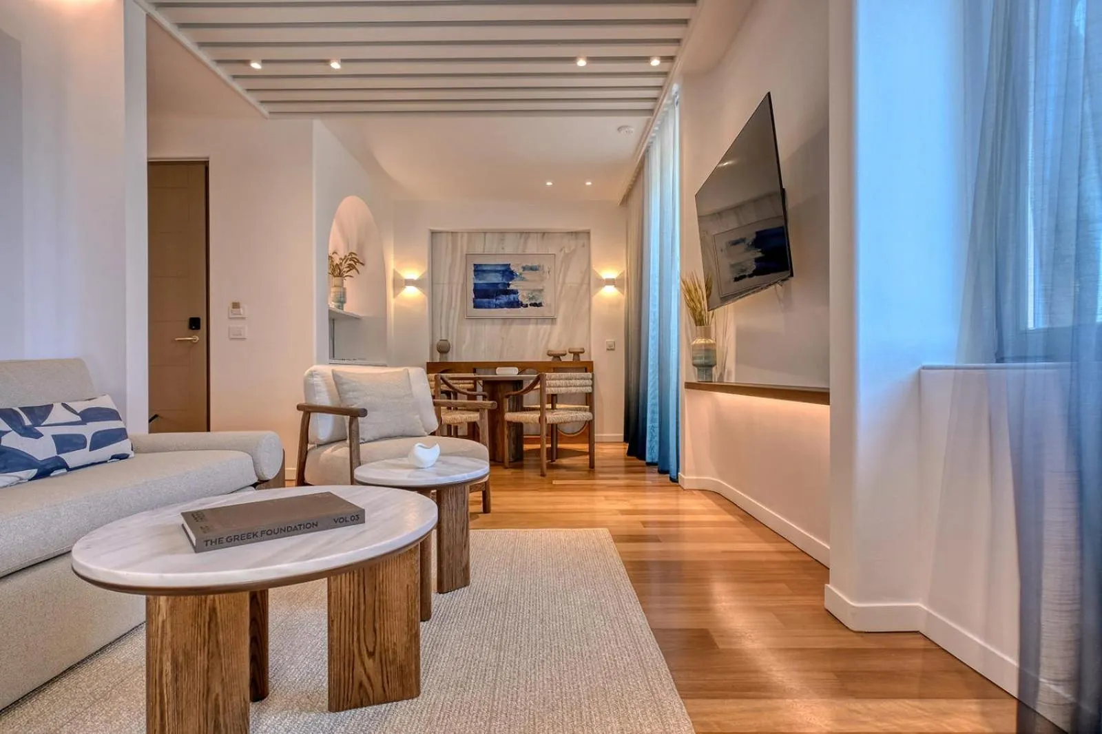 Seating area in Avant Mar Paros