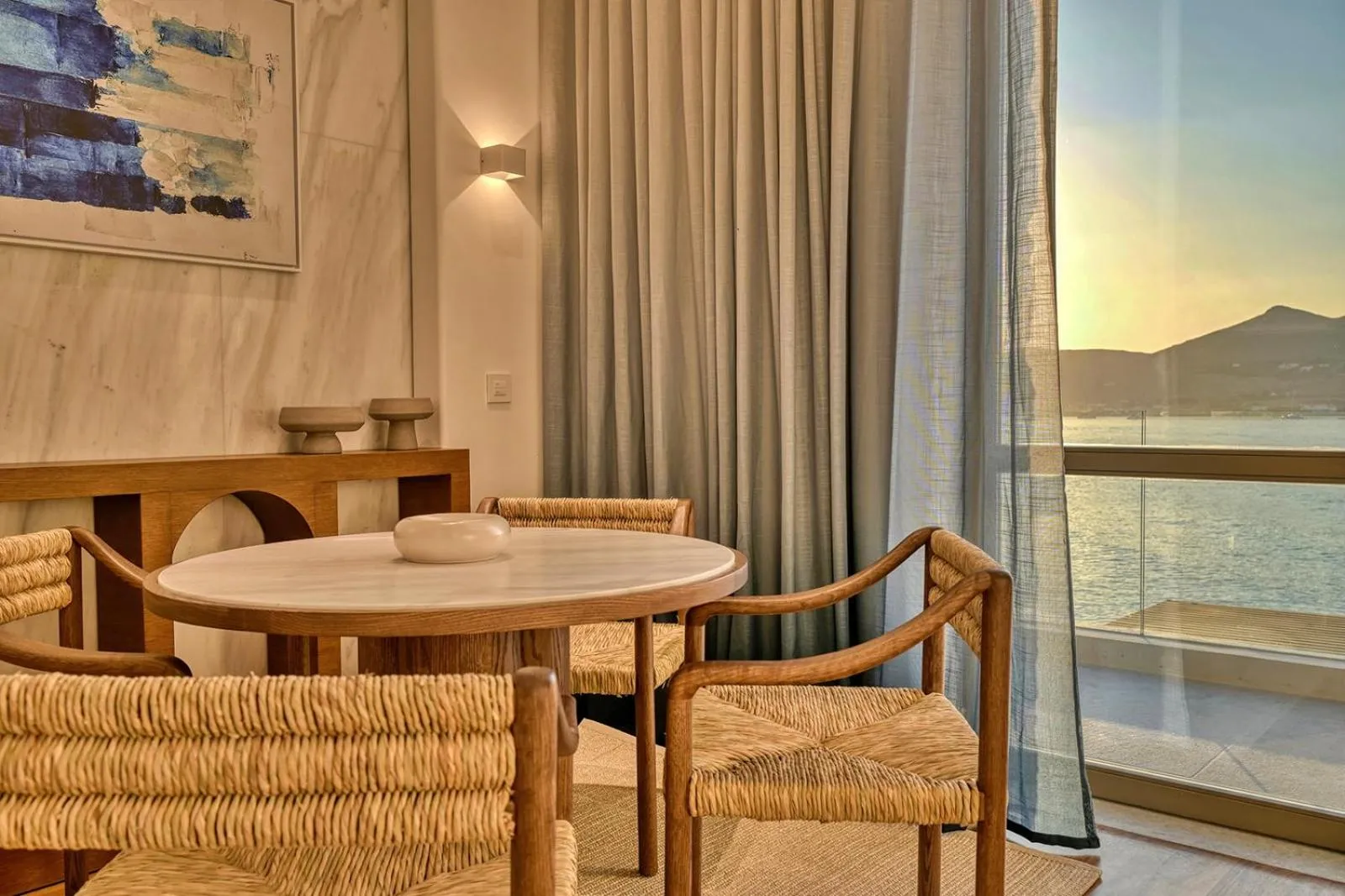 Seating area in Avant Mar Paros