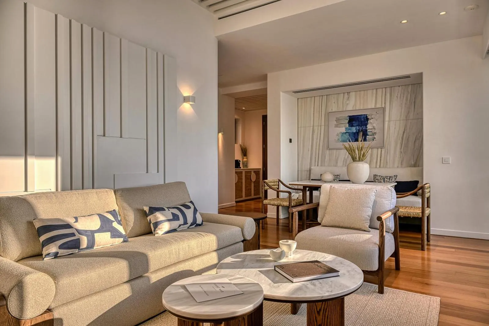 Seating area in Avant Mar Paros