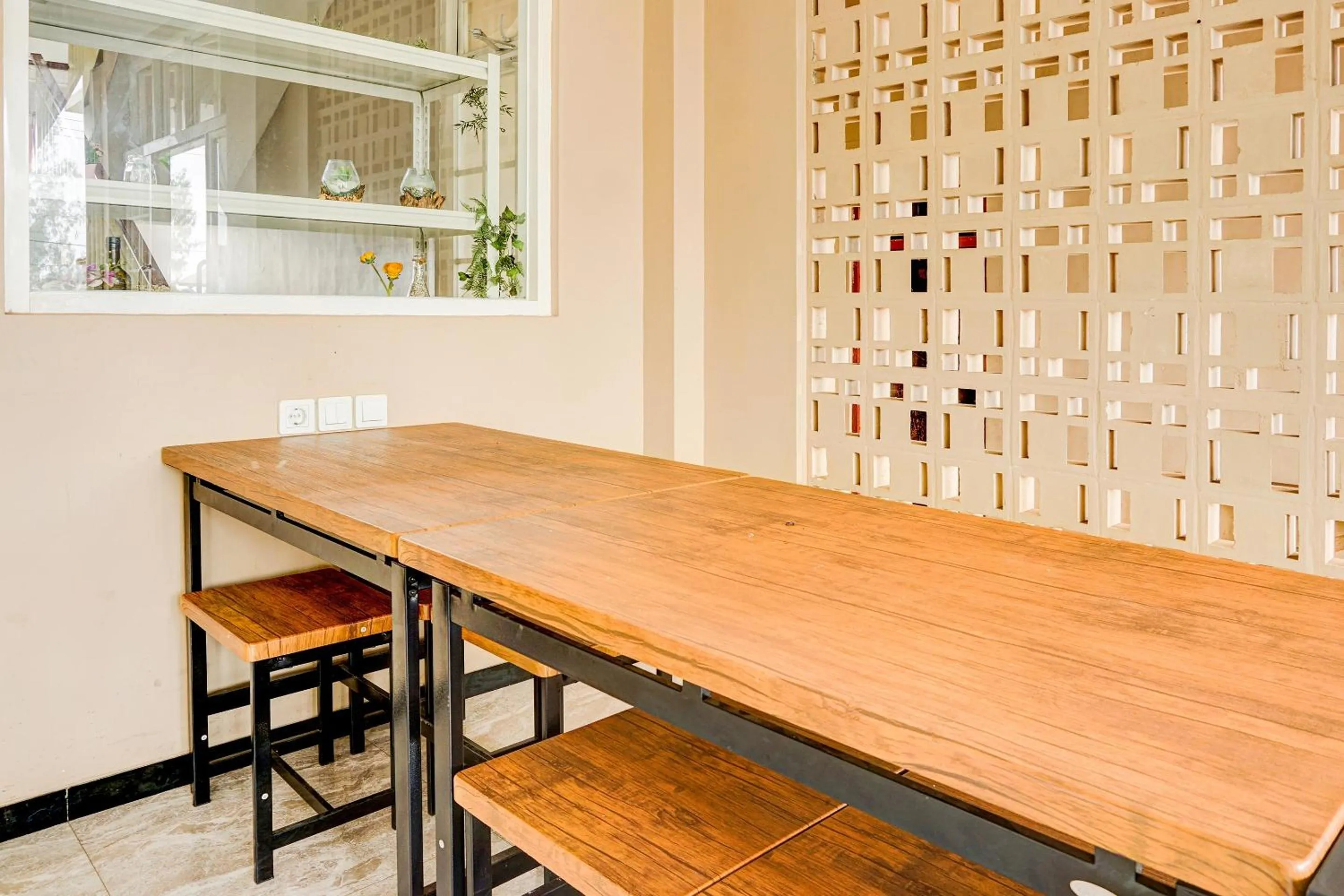 Lobby or reception in OYO Life 92499 Bagas Homestay Wonokitri