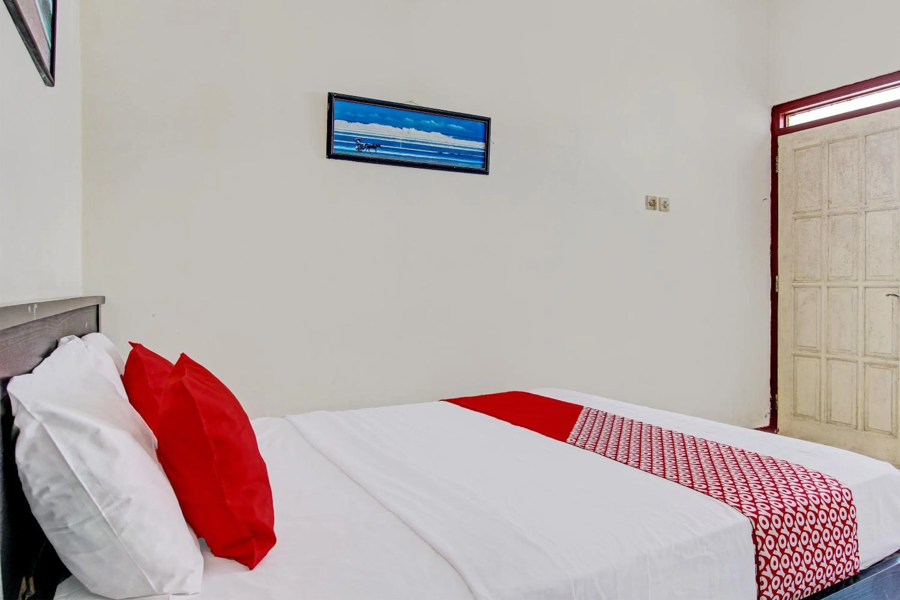 Bedroom, Bed in Hotel O Asta Guesthouse