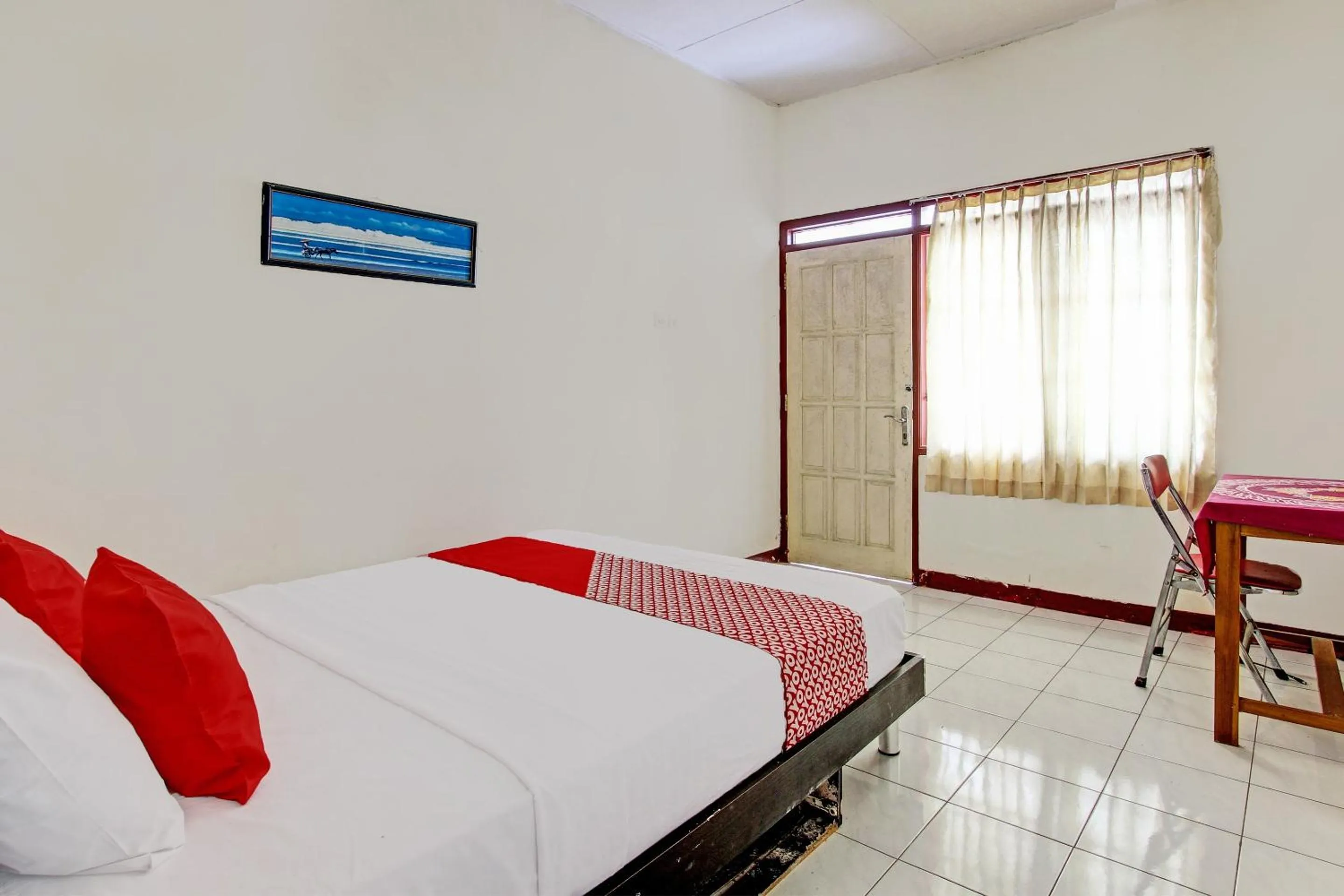 Bedroom, Bed in Hotel O Asta Guesthouse