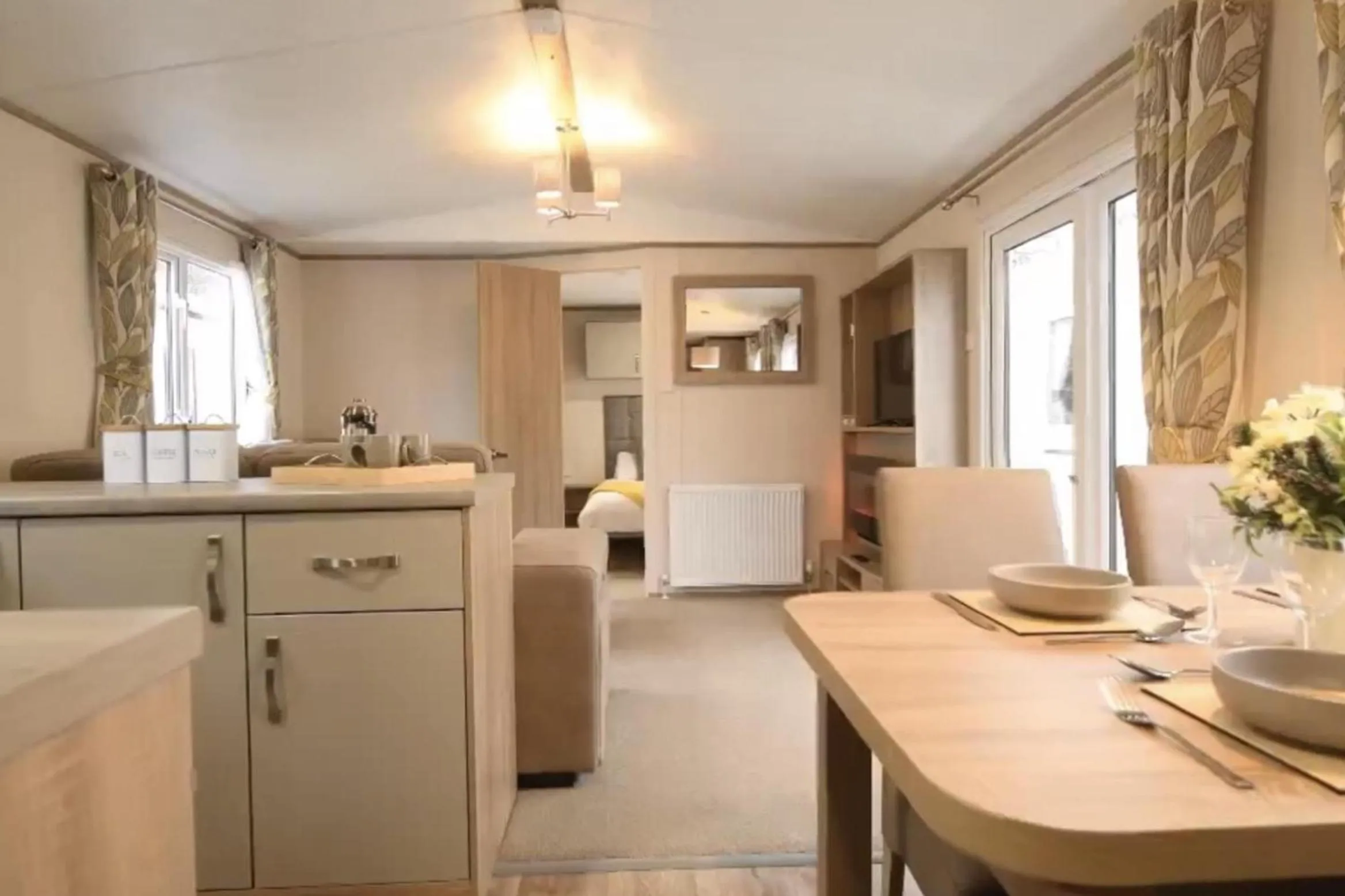 Coopers Beach 3-Bed Caravan Sleeps 8 & Pets Ok