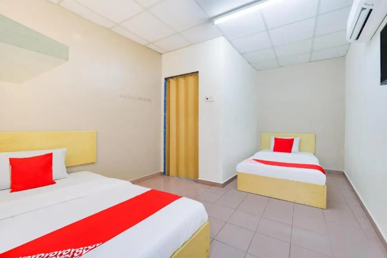 Standard Twin Room in CP Hotel Standard Twin Room in CP Hotel