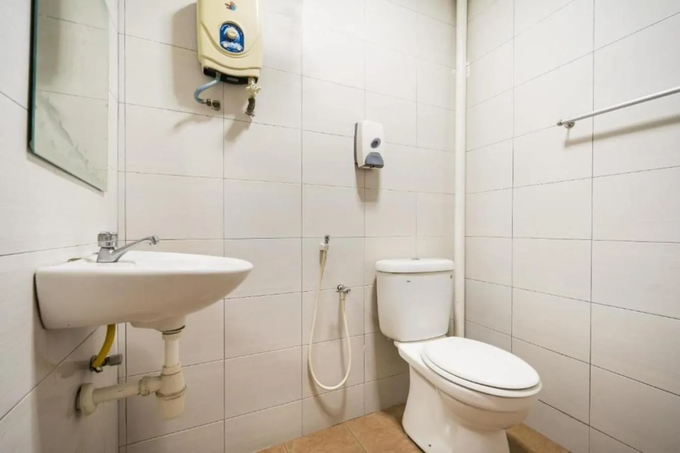 Bathroom in Hotel River Inn