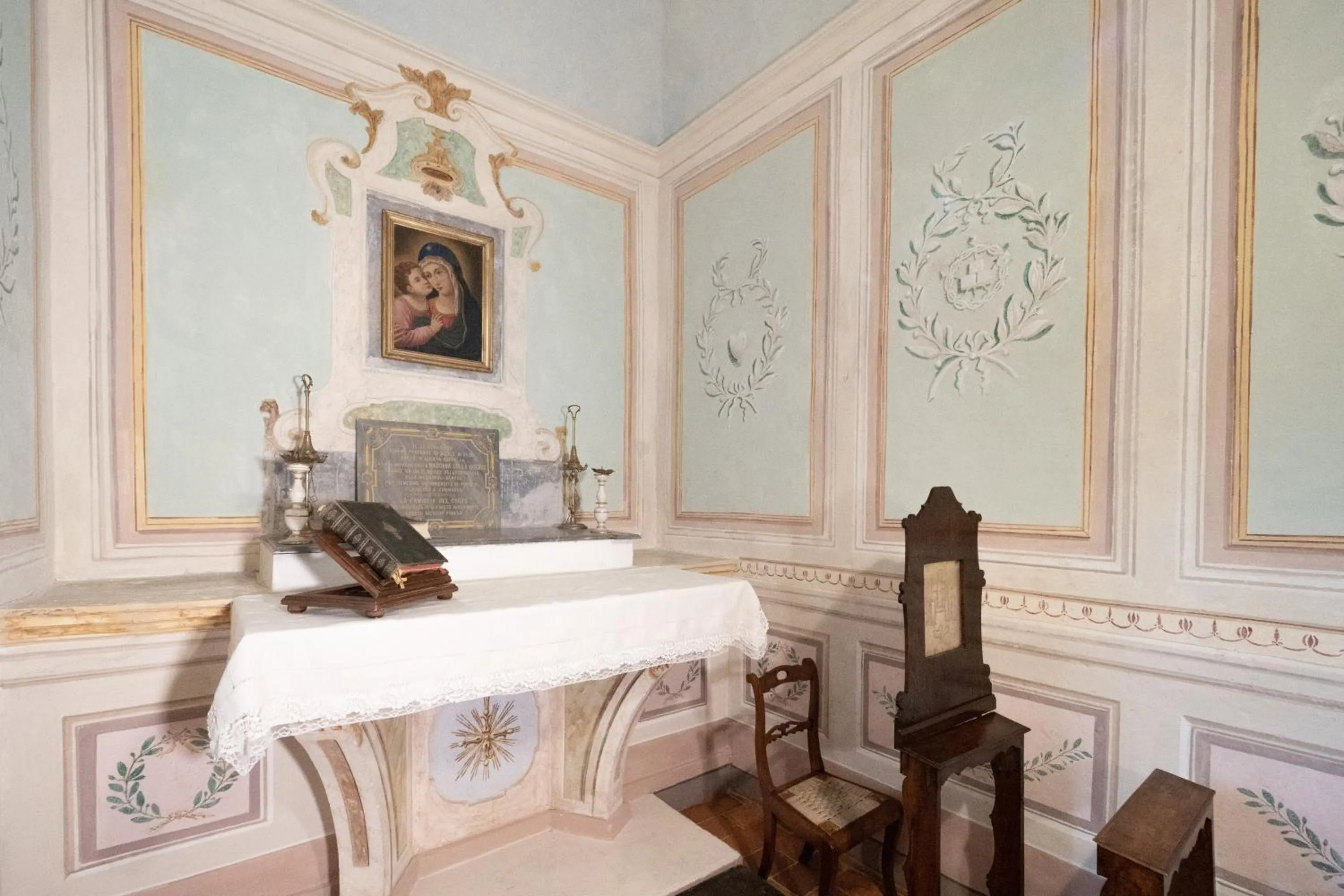 Property building in Delcorto Suites