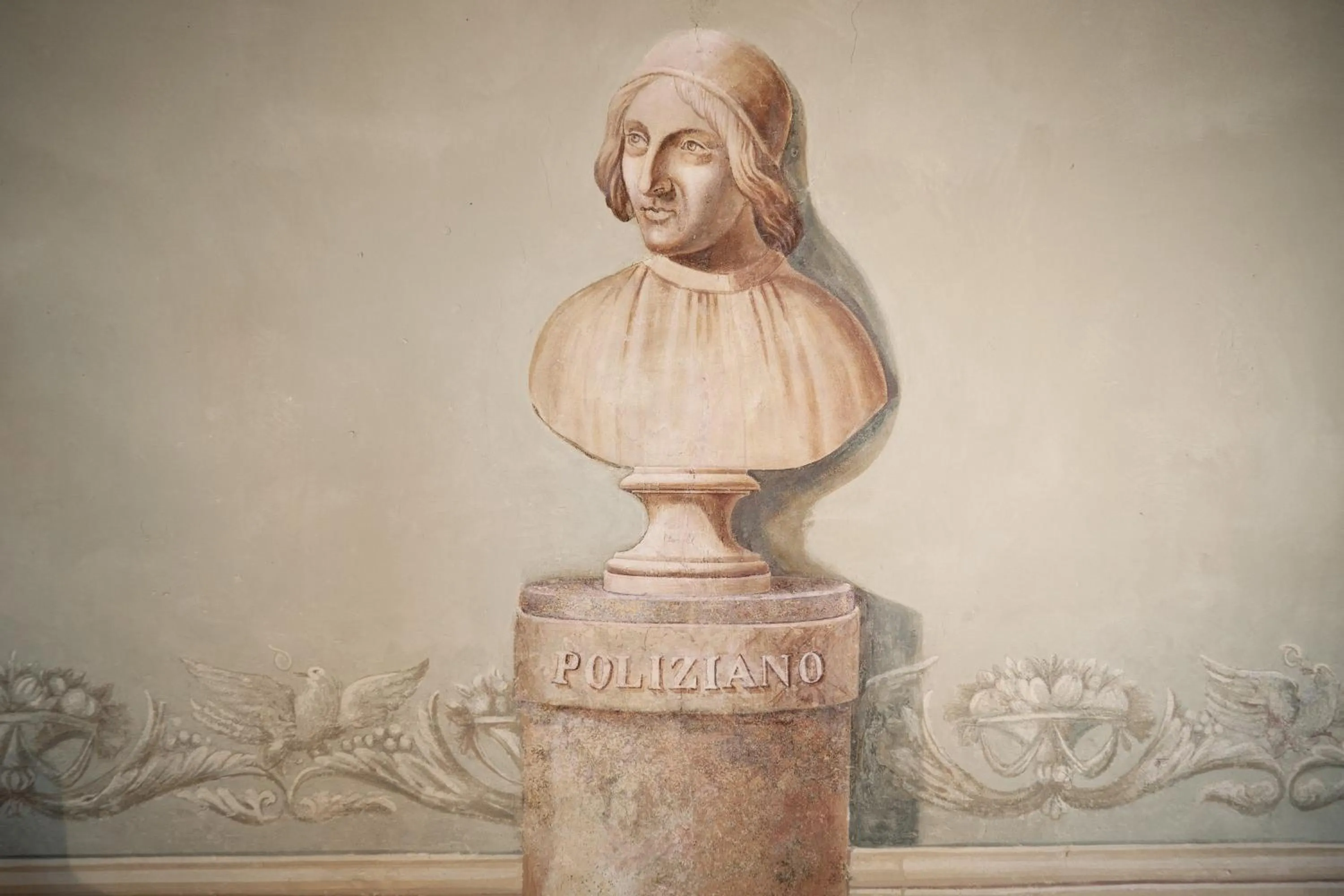 Decorative detail in Delcorto Suites