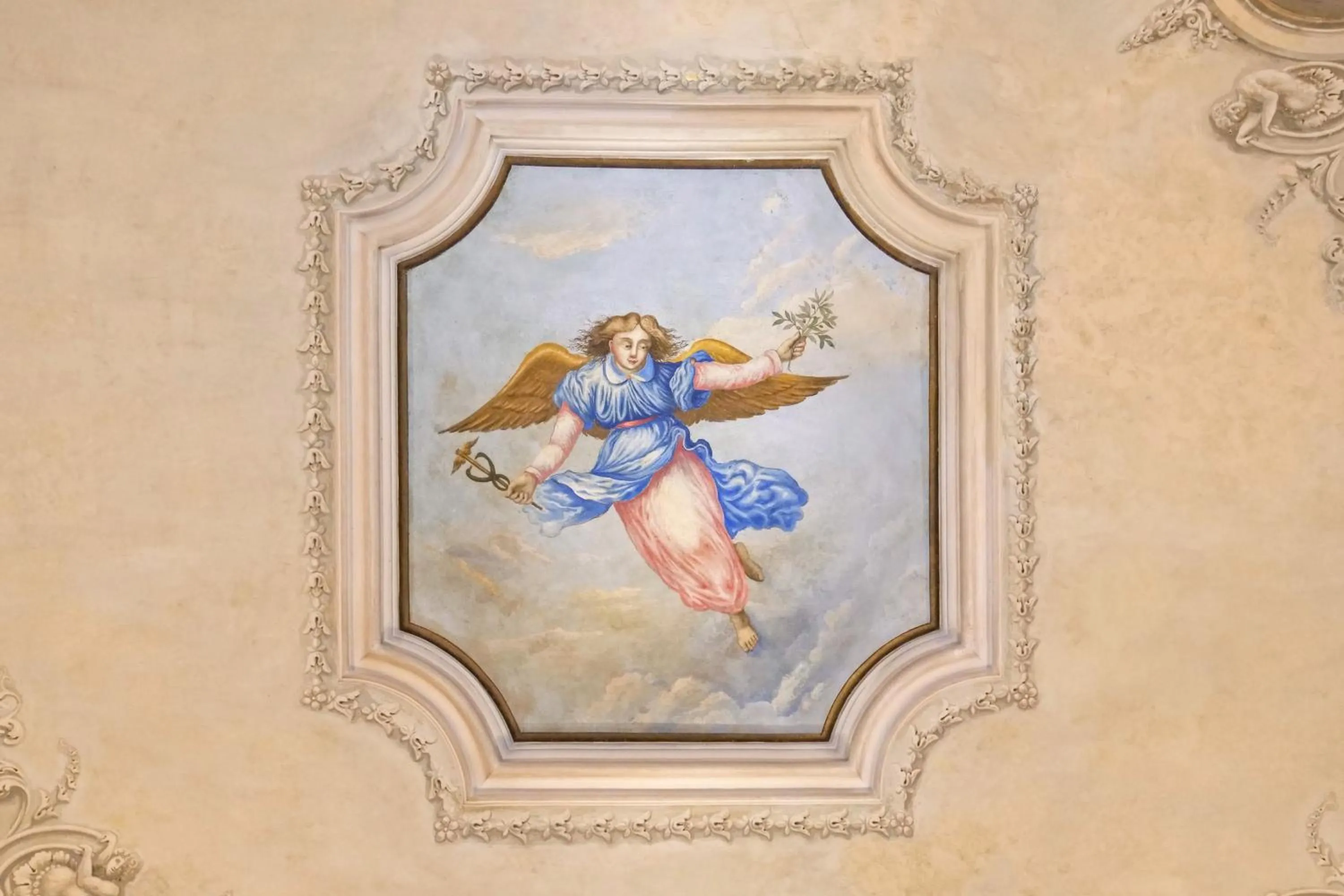 Decorative detail in Delcorto Suites