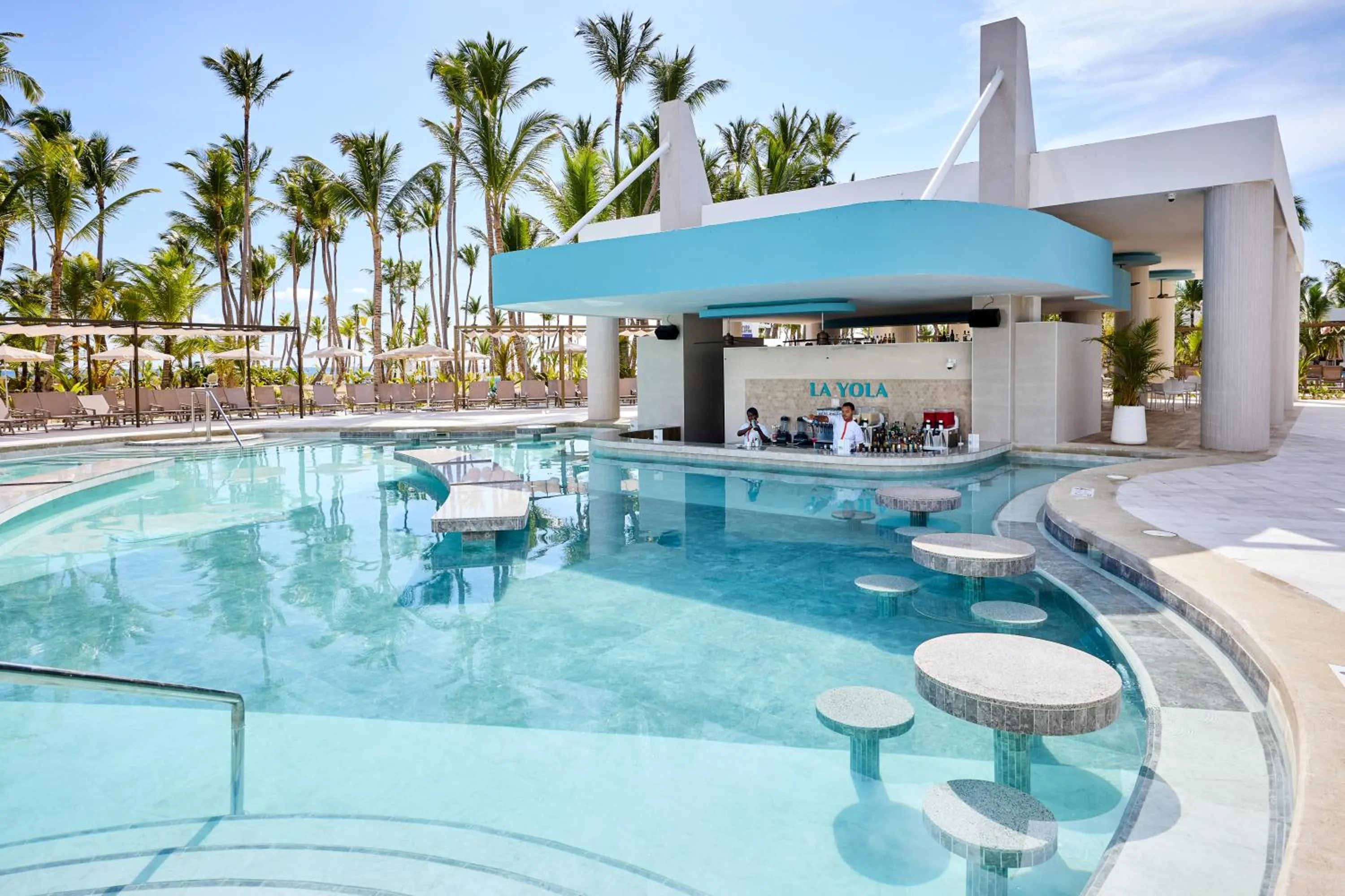 Swimming pool in Riu Palace Bavaro - All Inclusive