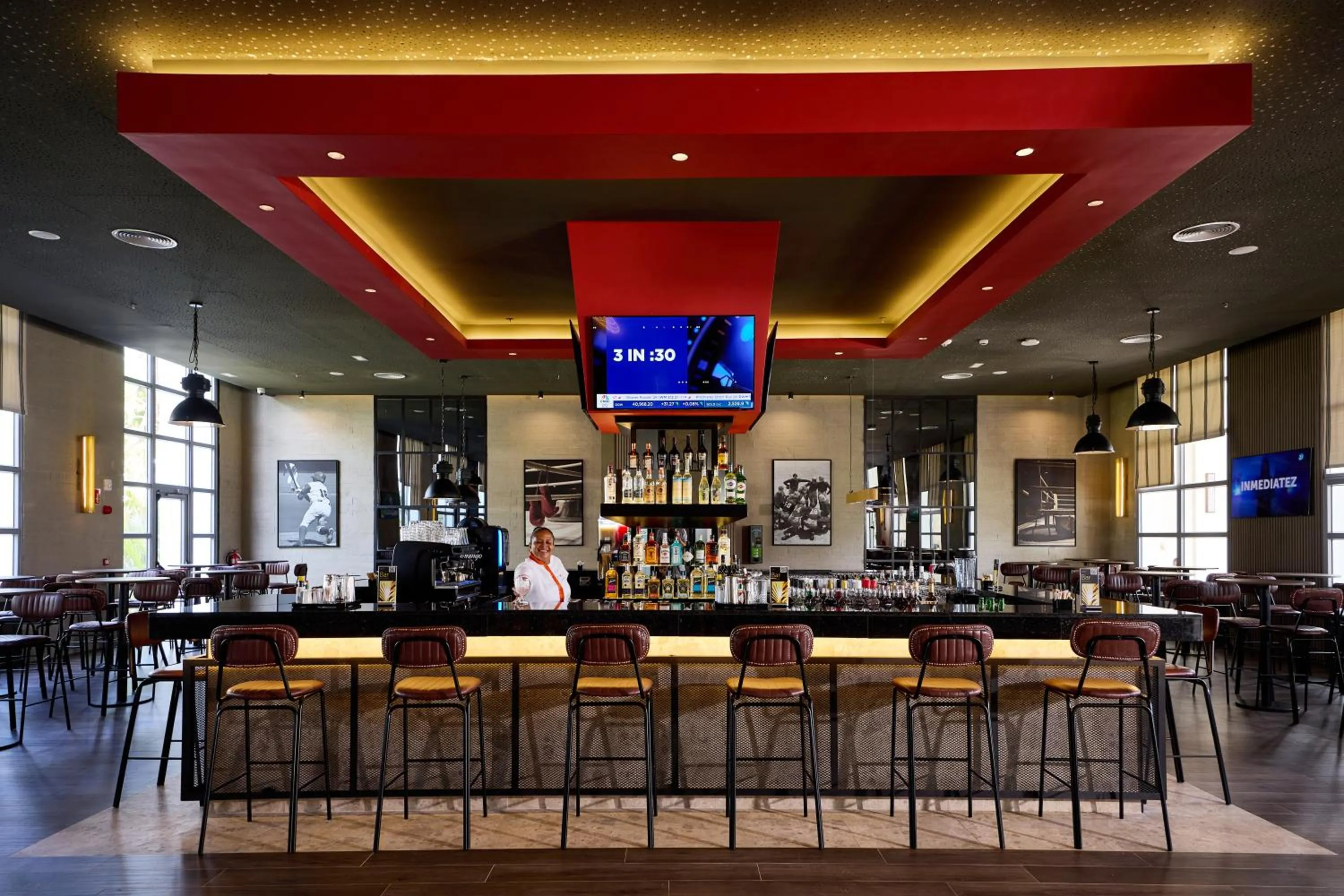 Lounge or bar in Riu Palace Bavaro - All Inclusive