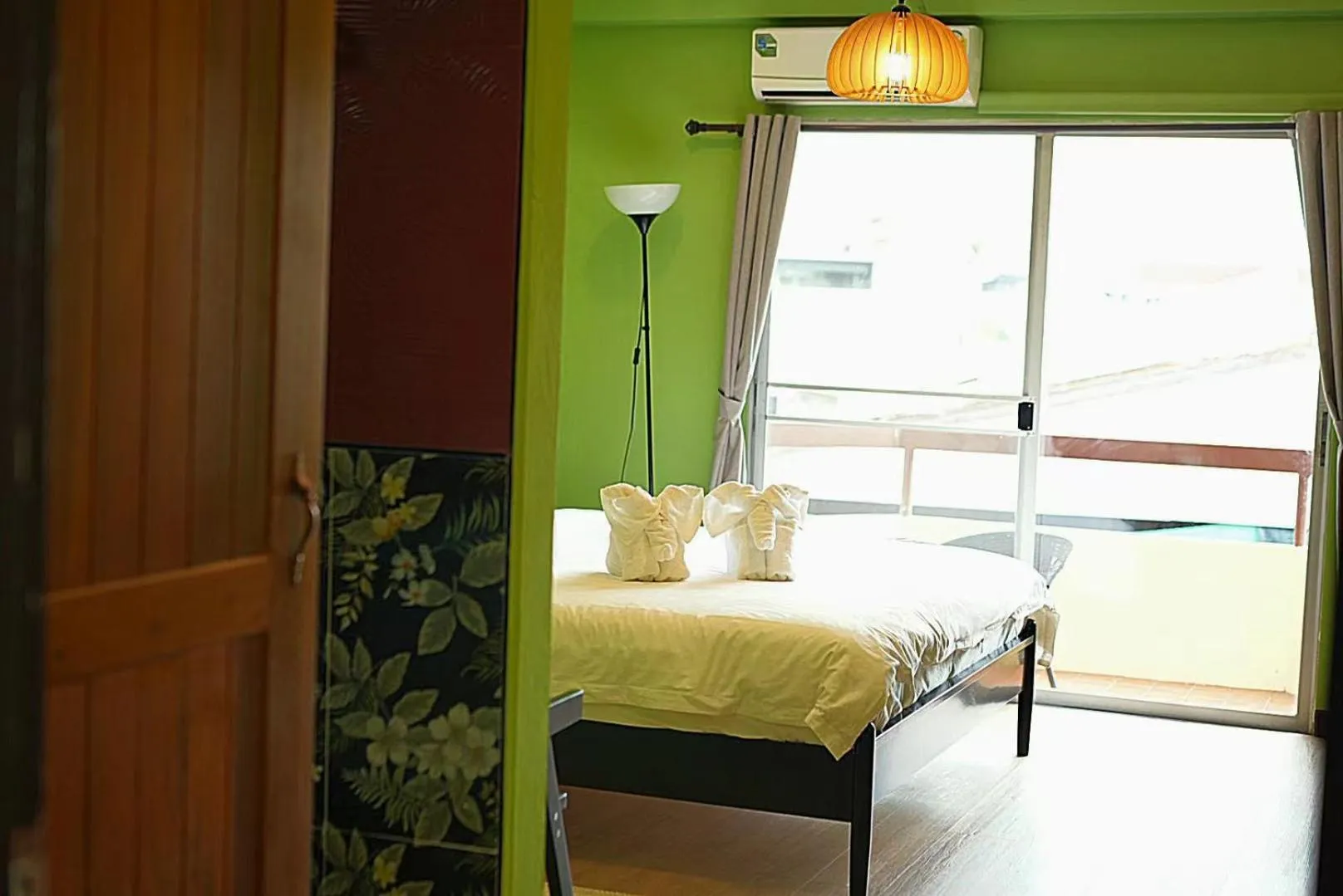 Bed in Elegant Lanna Guesthouse