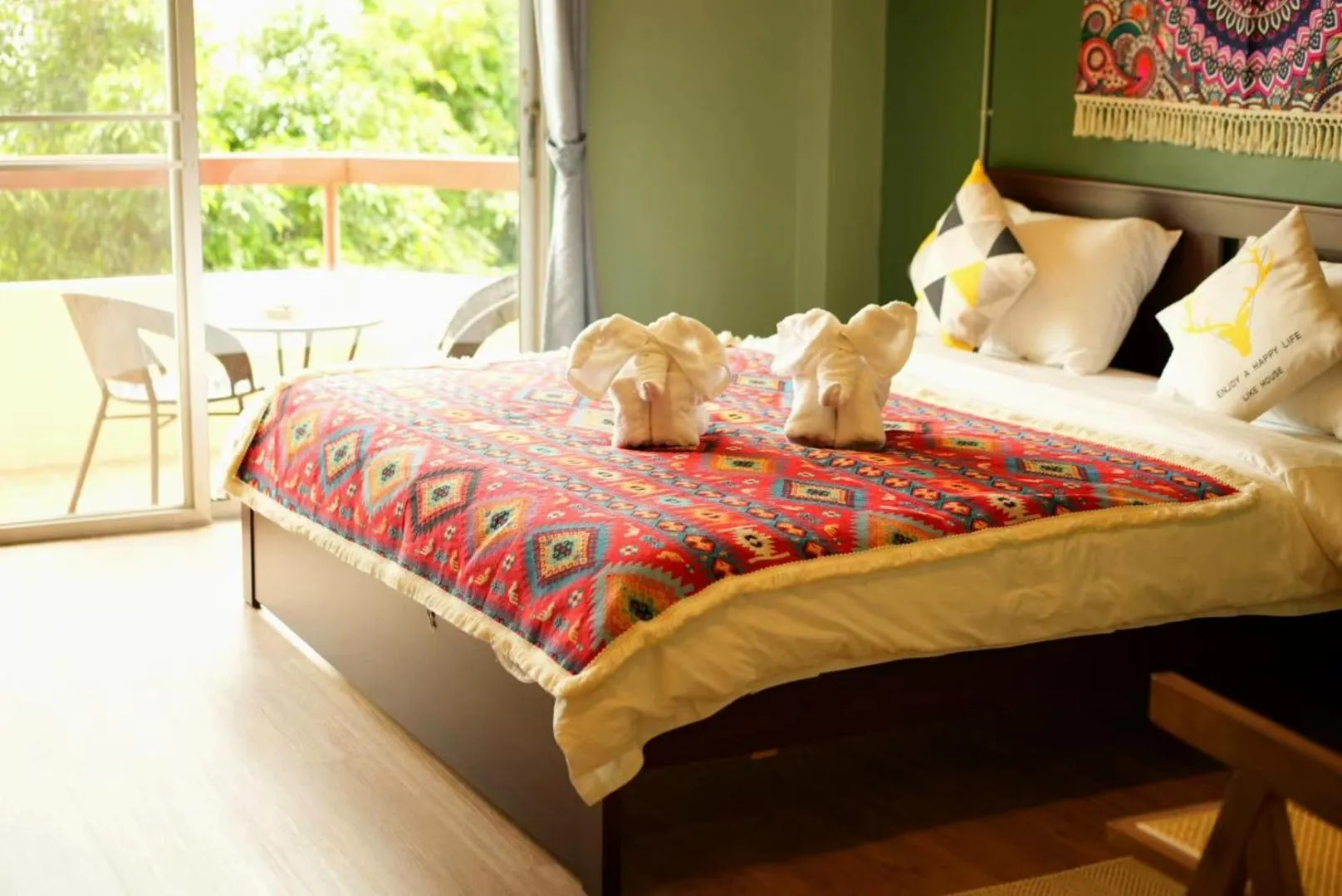 Bed in Elegant Lanna Guesthouse