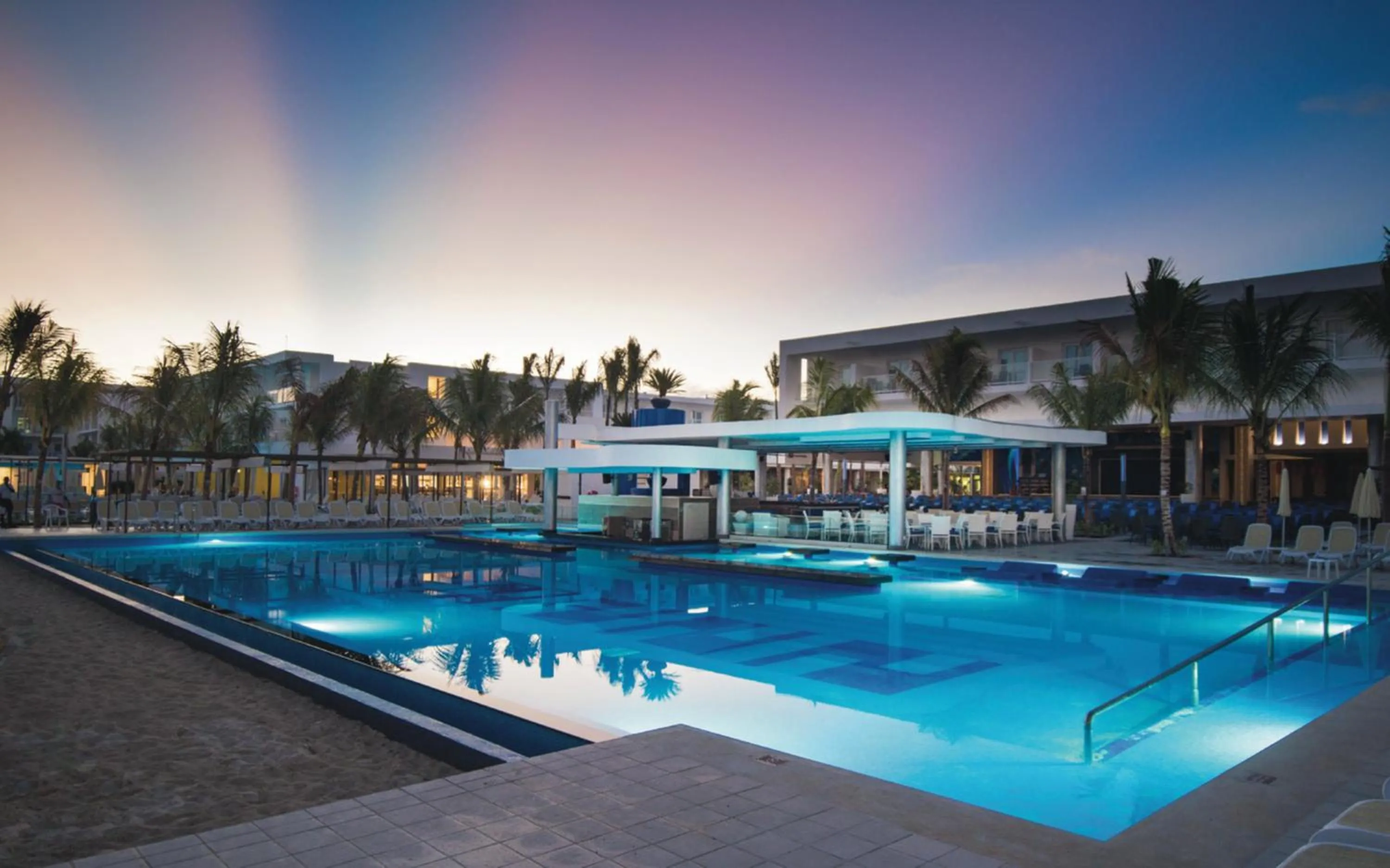 Swimming pool in Riu Reggae - Adults Only - All Inclusive