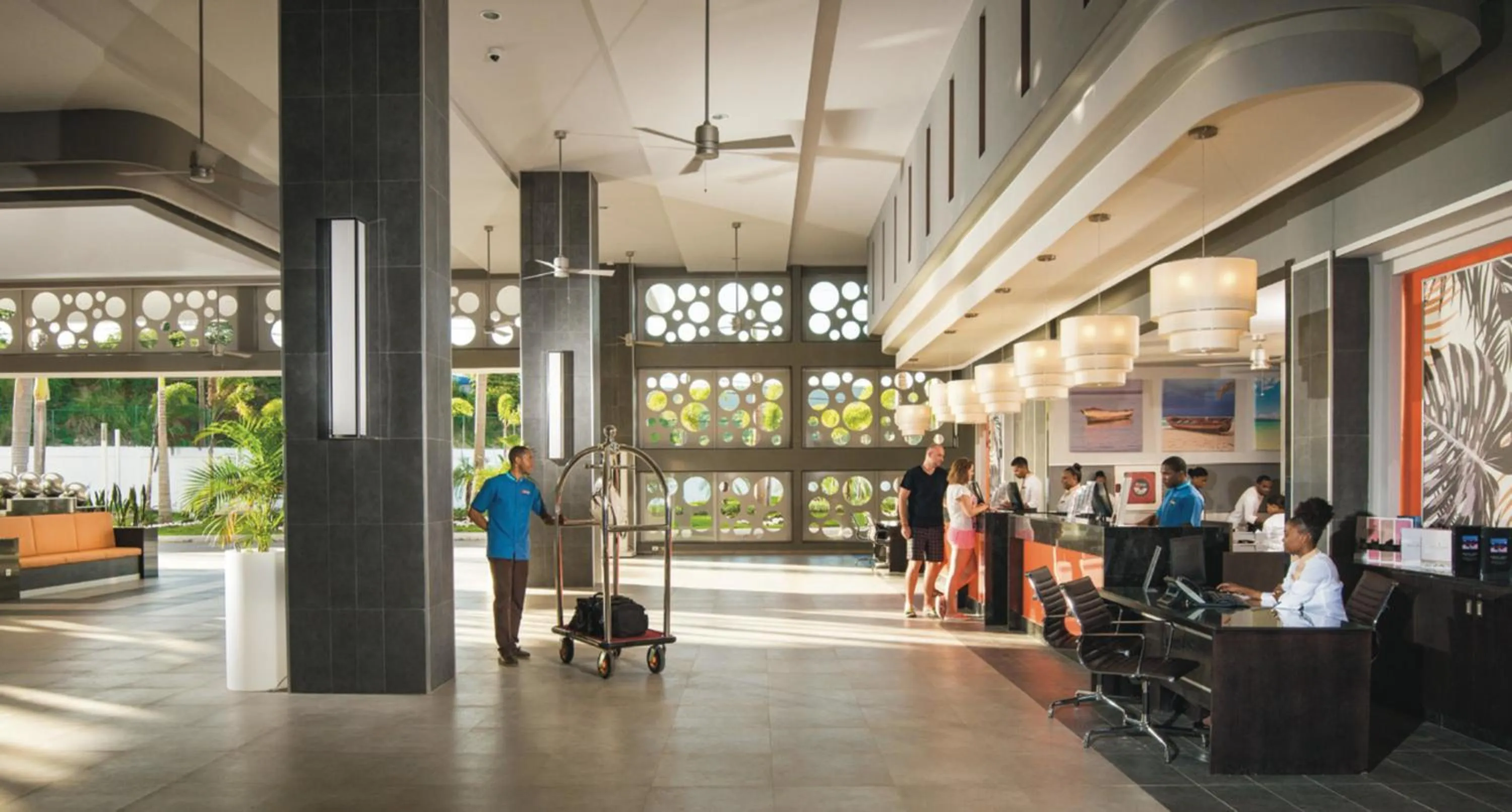 Lobby or reception in Riu Reggae - Adults Only - All Inclusive